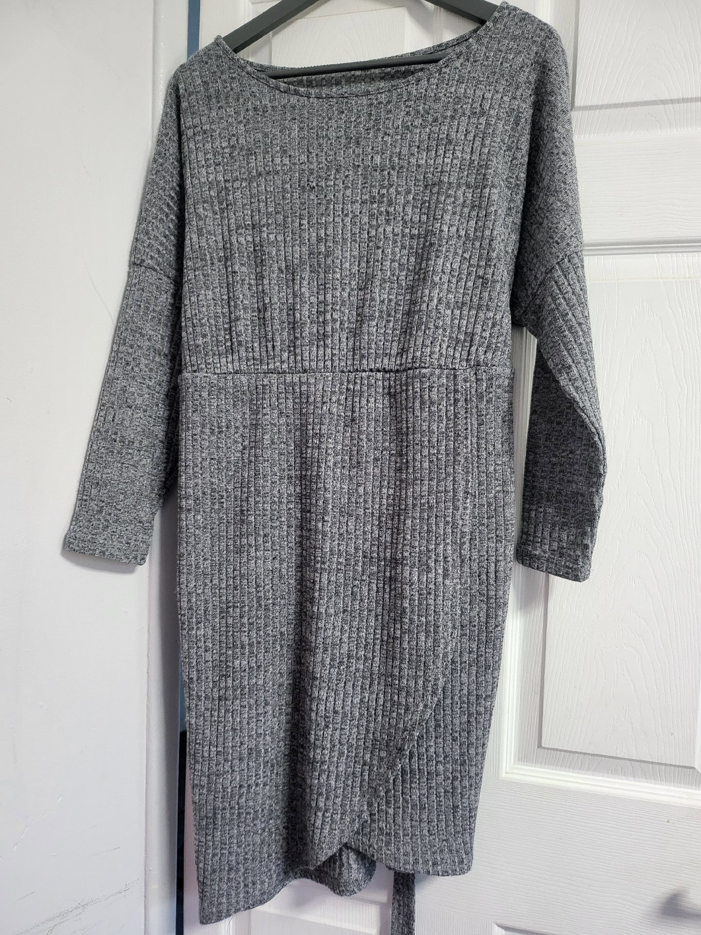 Grey Ribbed Knit Midi Dress with Tie Waist, PrettyLittleThing, 16, Excellent condition — preloved on SilentSale®