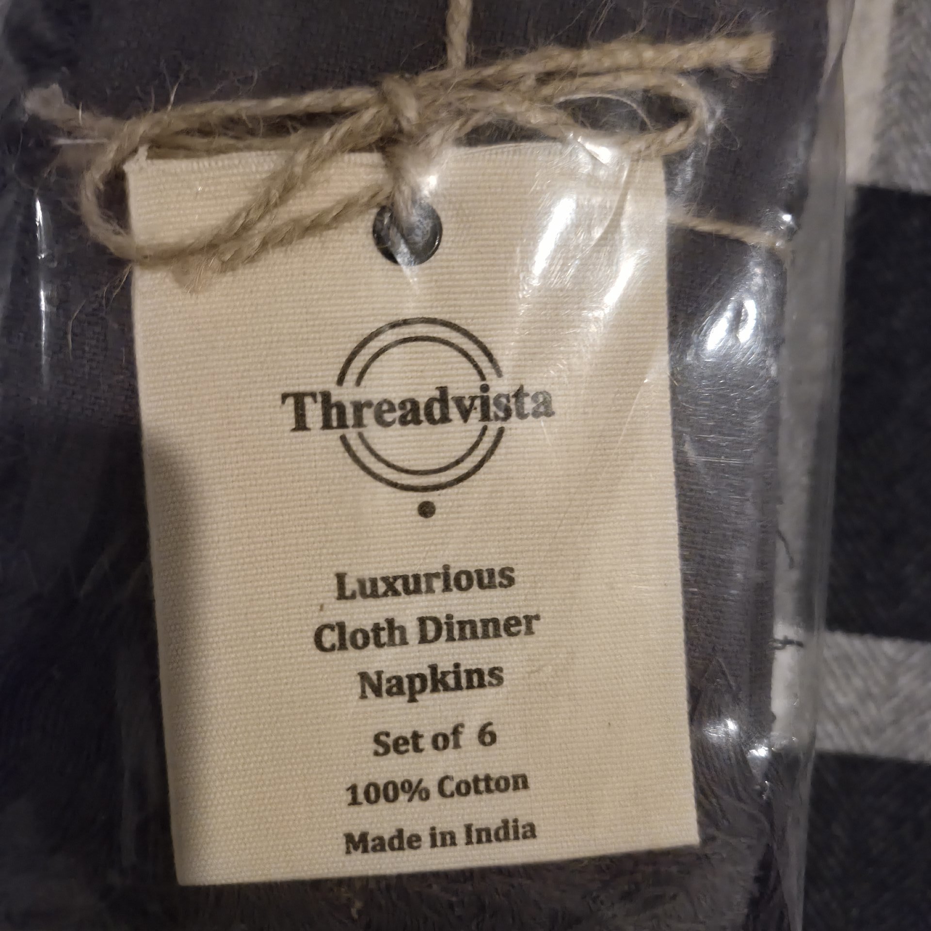 Threadvista Luxurious Cloth Dinner Napkins Set of 6, Threadvista, Medium, New condition — preloved on SilentSale®