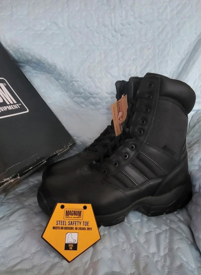 Size 8 Black magnum panther boots safety boots new, Magnum, 8, New condition — preloved on SilentSale®