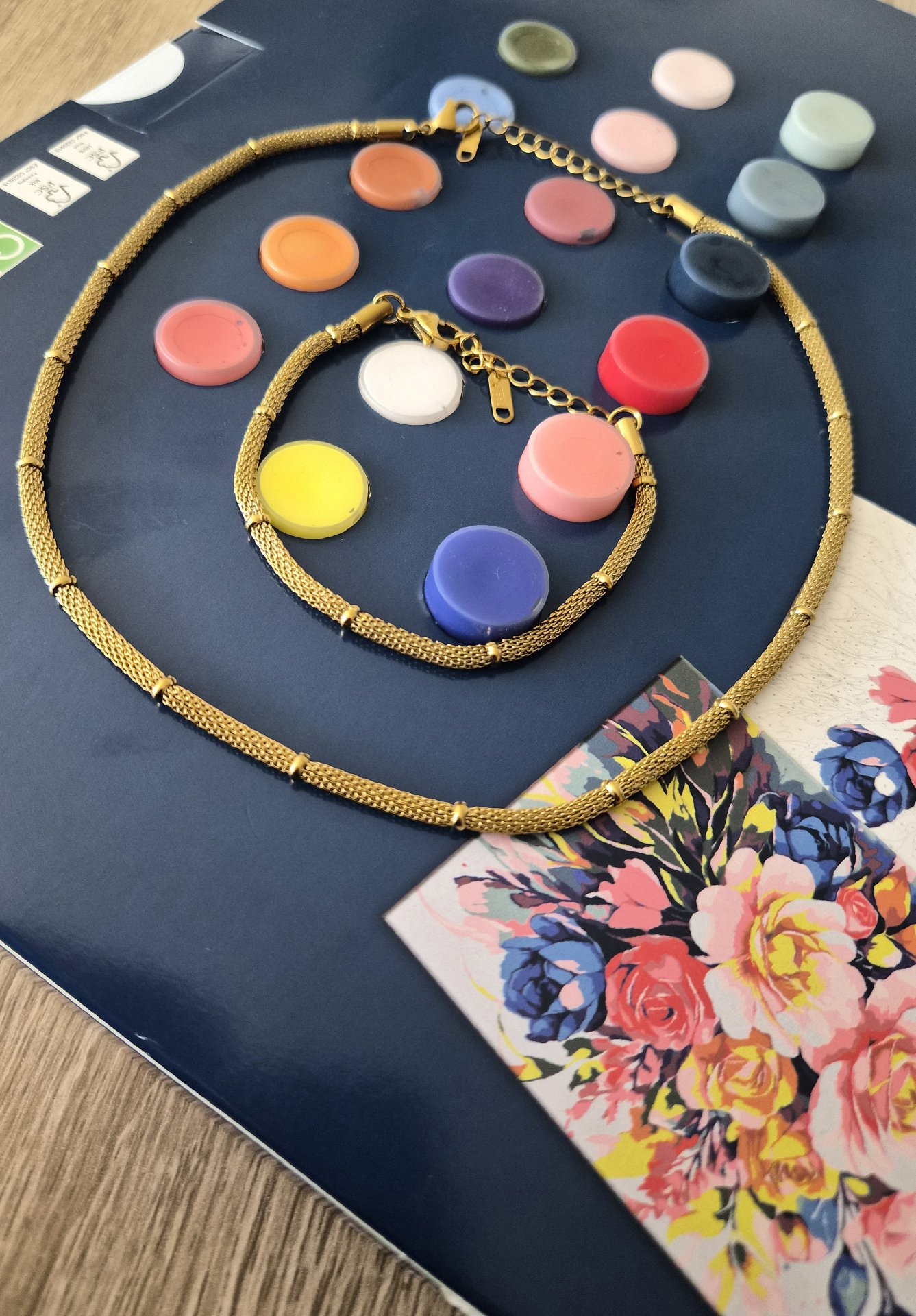 Gold Tone Mesh Necklace and Bracelet Set, Unbranded, One Size, New condition — preloved on SilentSale®