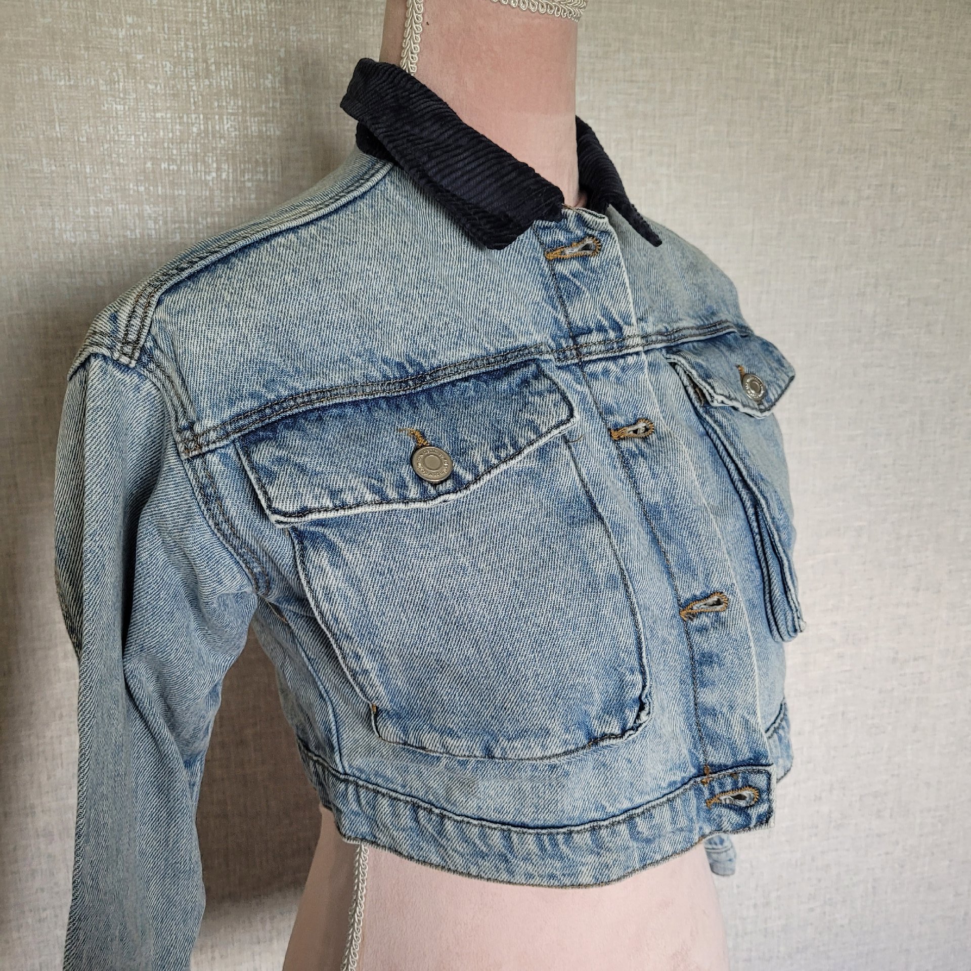 Primark Denim Co. Light Blue Cropped Denim Jacket 10-11 Yrs, Primark Denim Co., 10-11 years, Excellent condition — preloved on SilentSale®