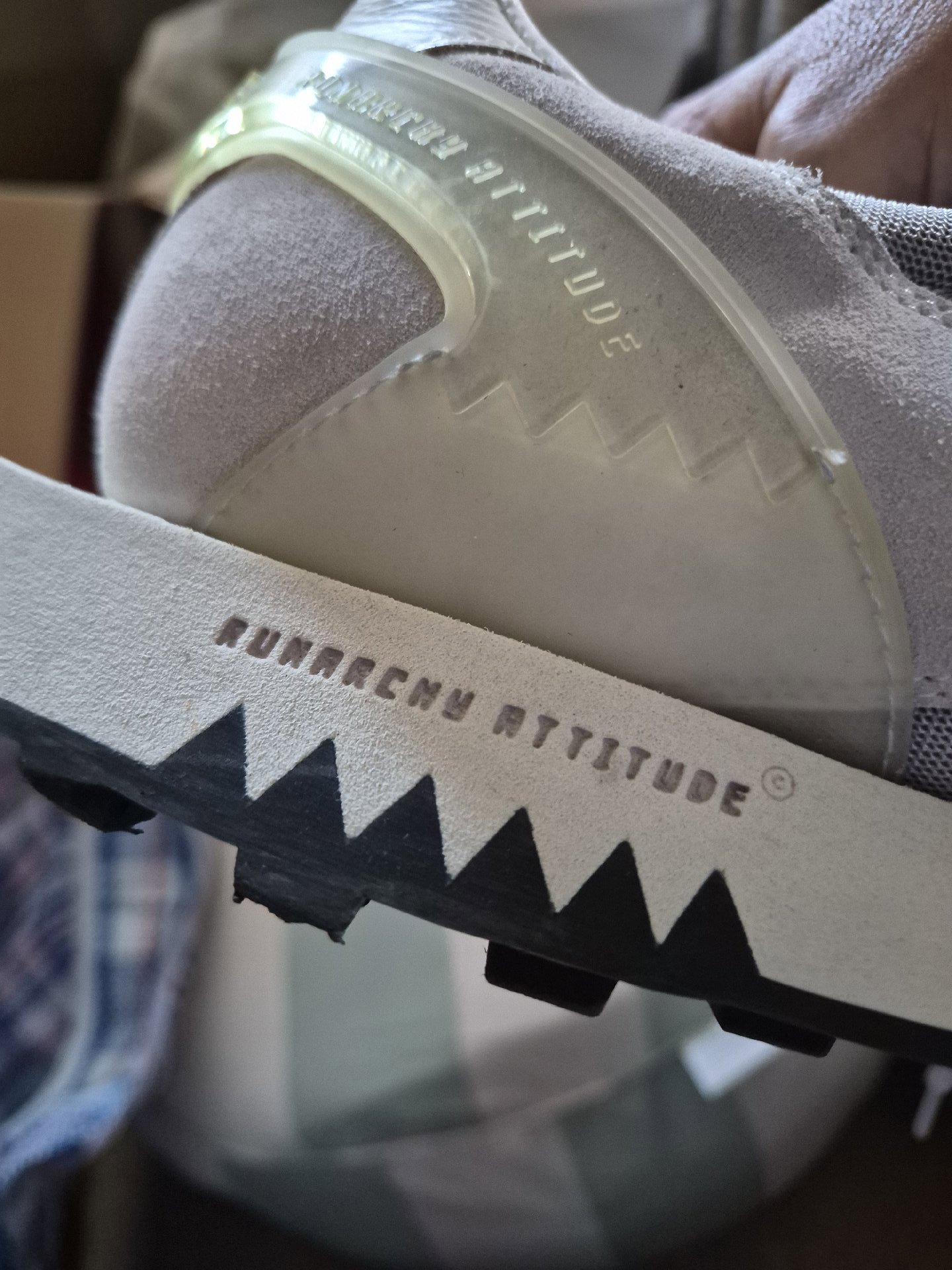Run Of  Matthew perle trainers, run of Matthew, 9, New condition — preloved on SilentSale®