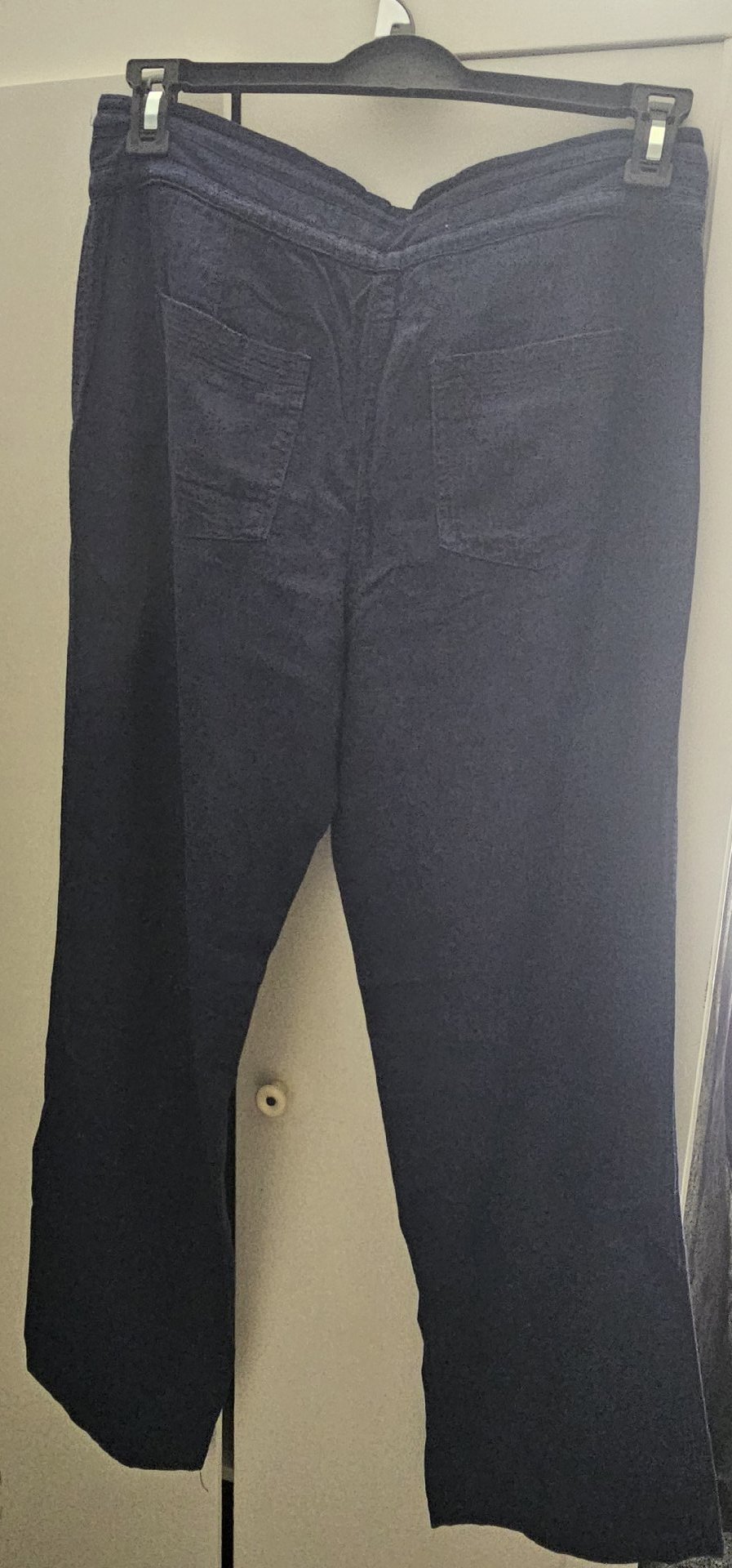Trousers, parallel, W24 L28, Good condition — preloved on SilentSale®