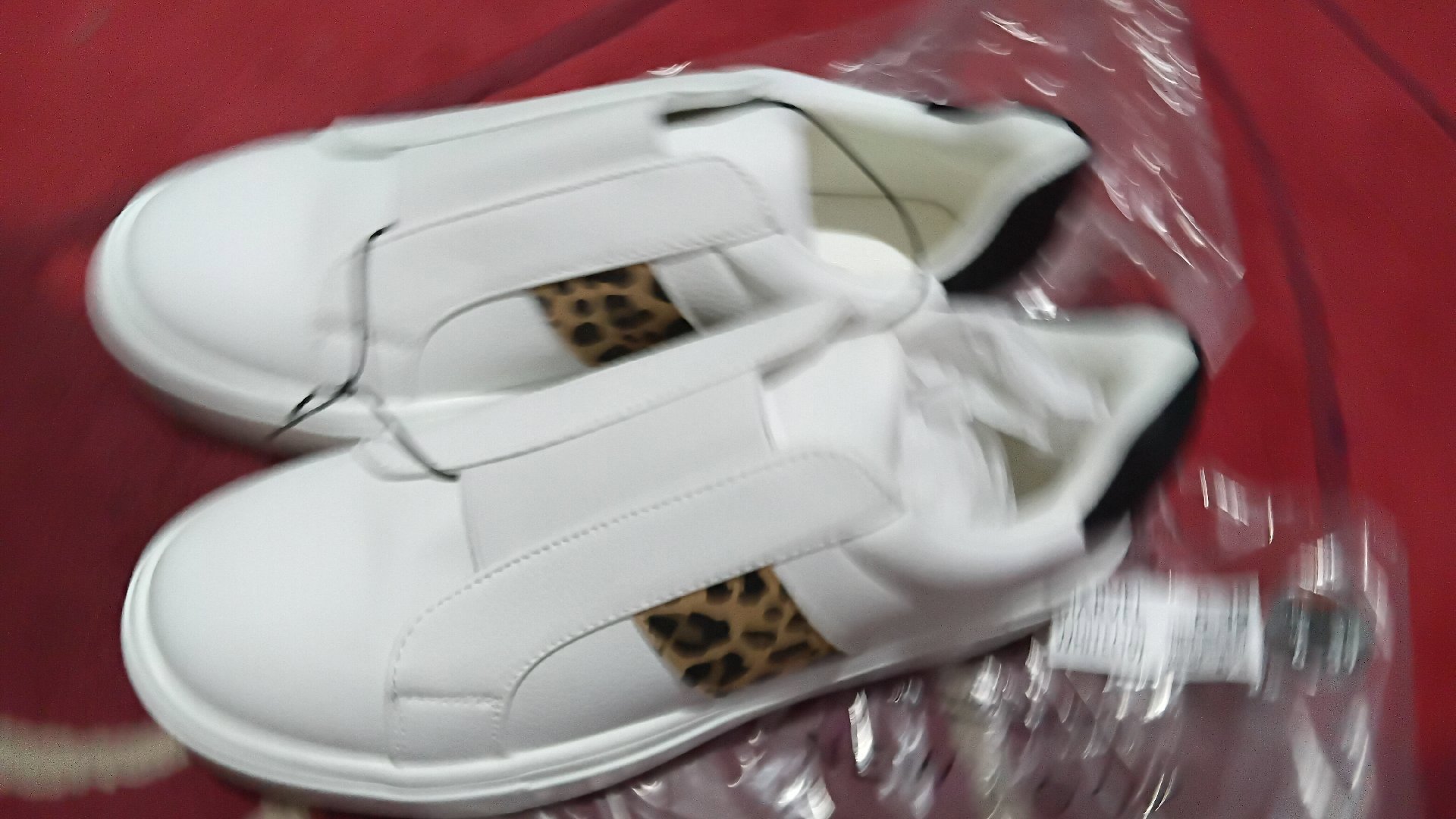 New Look Marvel White Slip On Trainers – UK 6, New Look, 6, New condition — preloved on SilentSale®