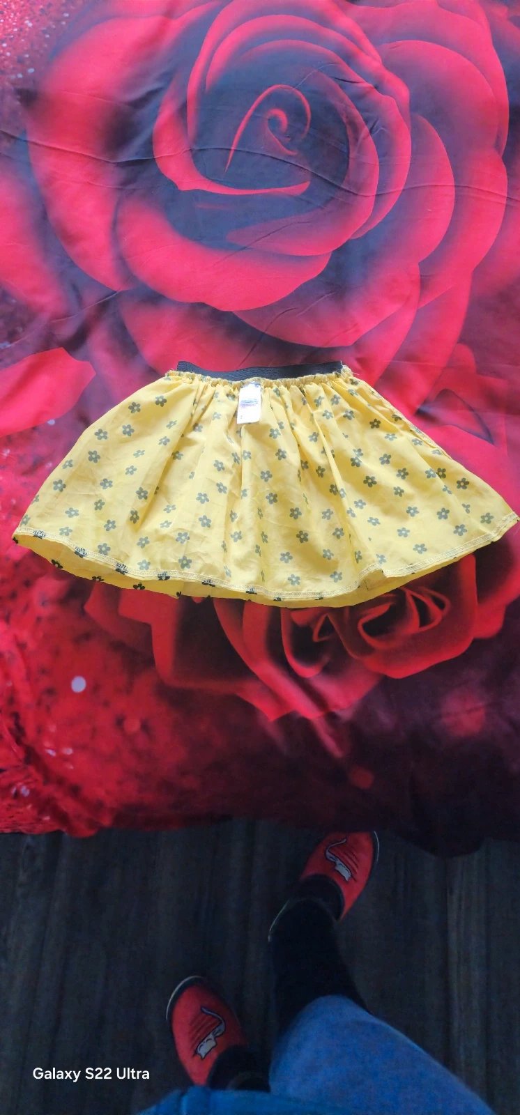 Girls skirt, F&F, One size, Excellent condition — preloved on SilentSale®