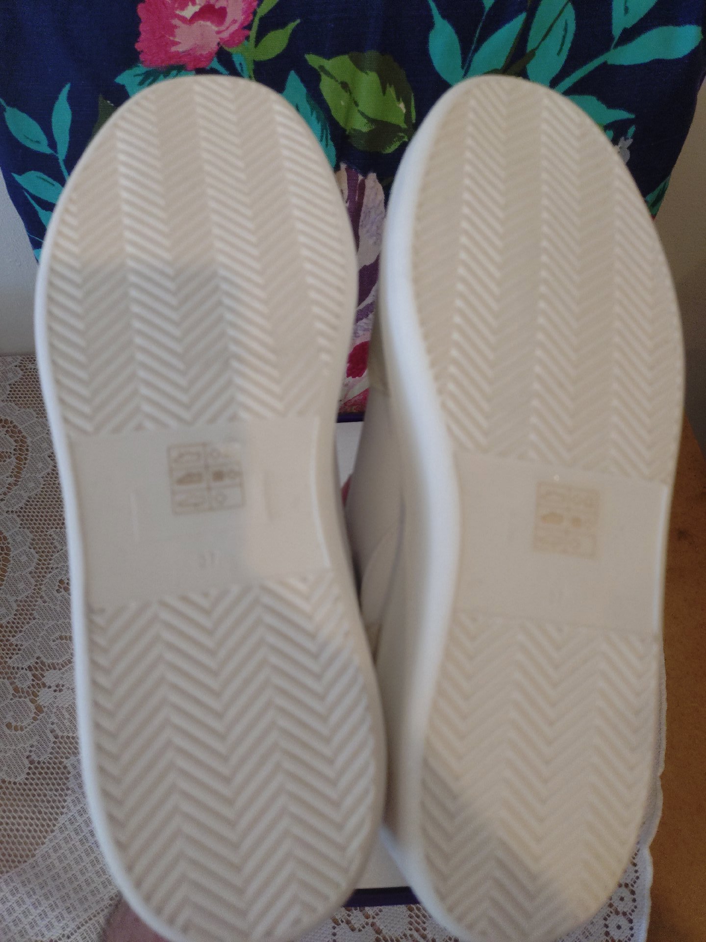 Ladies Lotus Palmira White and Orange Trainers – Size 4, Lotus, 4, New condition — preloved on SilentSale®