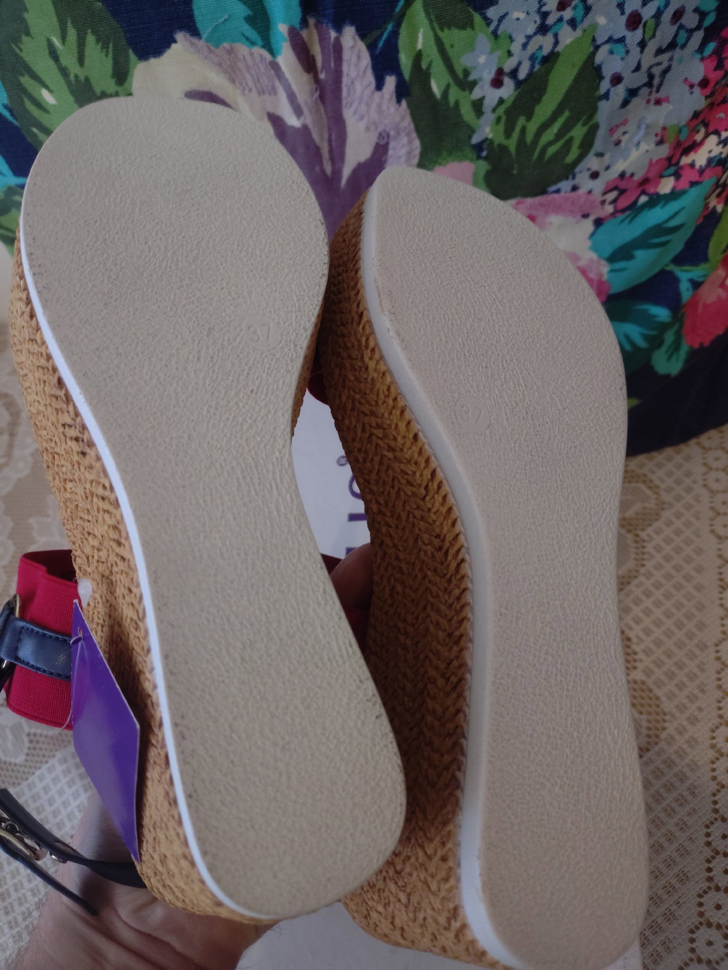 Liliana Red Wedge Sandals – UK 4, Lotus, 4, New condition — preloved on SilentSale®
