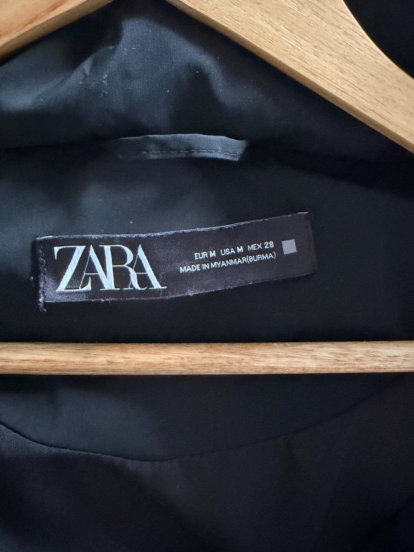 Zara Puffer Jacket – Pre-owned, Zara, 12, Excellent condition — preloved on SilentSale®