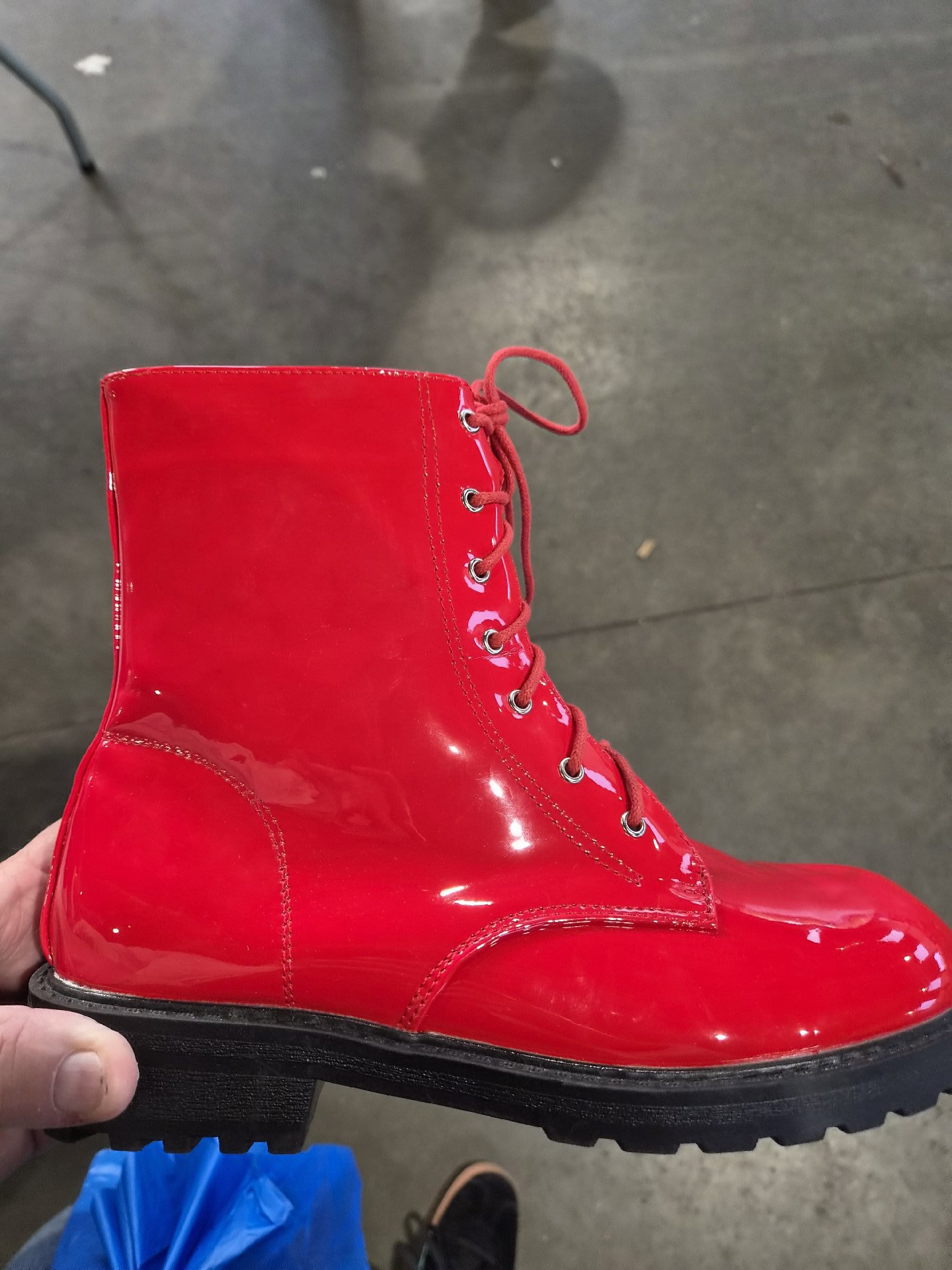 Red Patent Lace-Up Boots – Size 8, Unbranded, 8, Excellent condition — preloved on SilentSale®