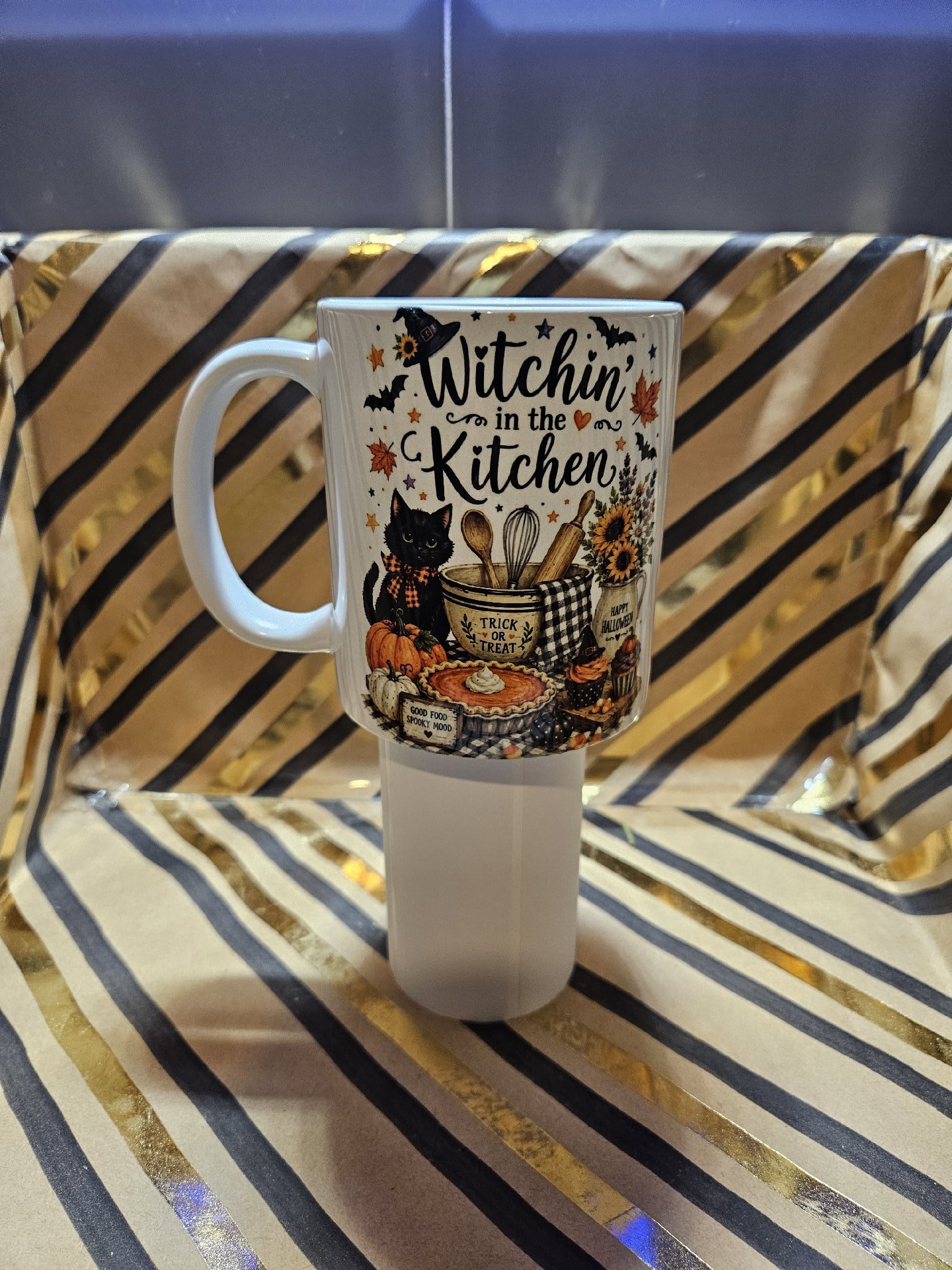 Halloween 'Witchin in the Kitchen' Ceramic Mug, Unbranded, One Size, New condition — preloved on SilentSale®