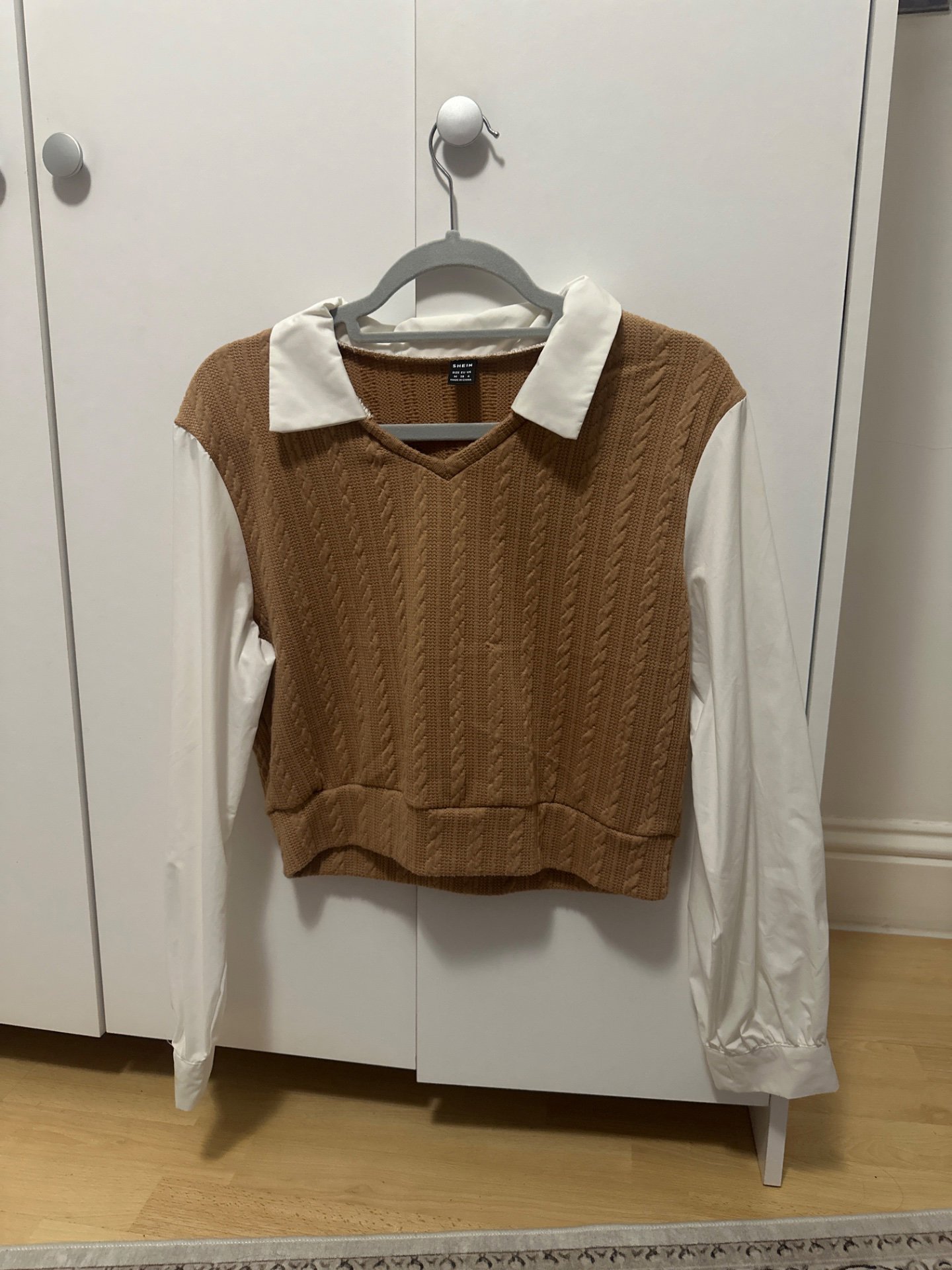 Shein Brown Cable Knit Jumper with White Collar and Sleeves – Size M, Shein, M, Excellent condition — preloved on SilentSale®