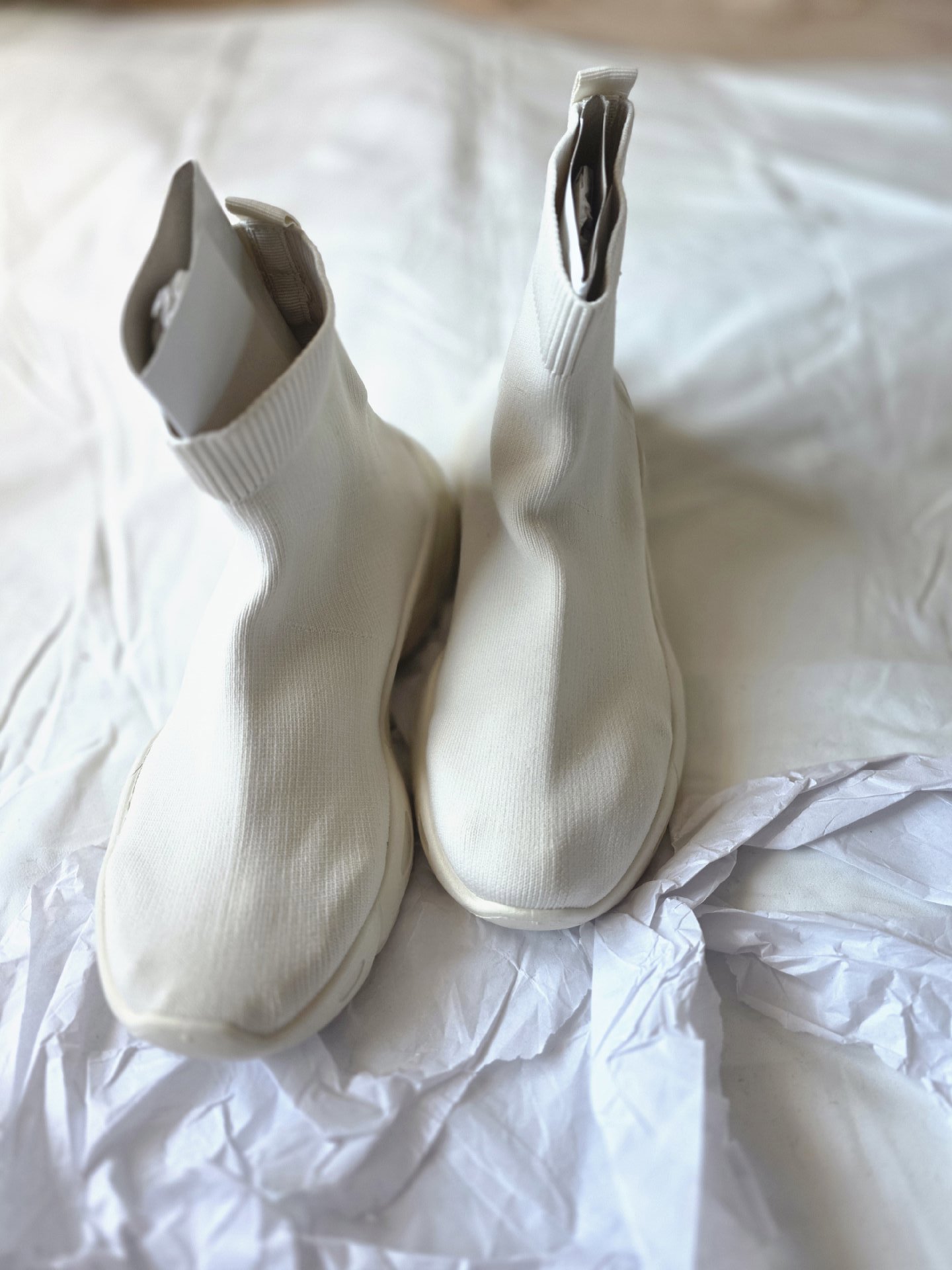 Asos design Cream Sock Style Trainers Boots, ASOS Design, 7, New condition — preloved on SilentSale®