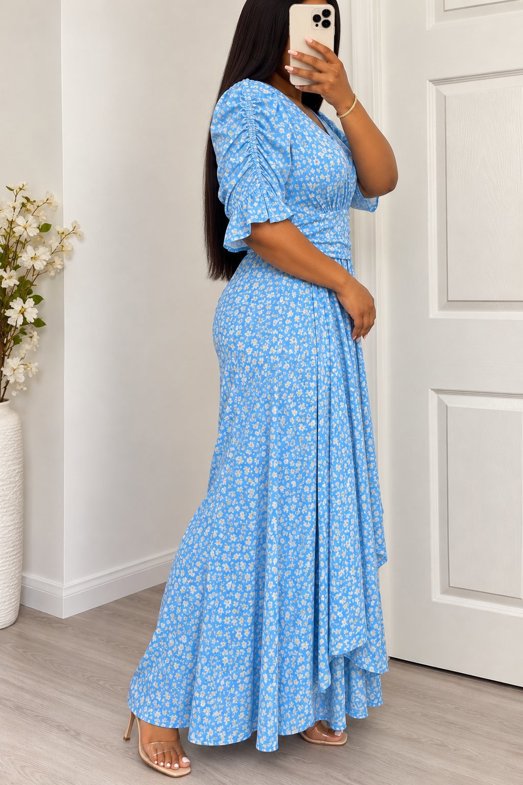 Blue Floral Print Maxi Dress with Puff Sleeves, Jolie Moi, 18, Excellent condition — preloved on SilentSale®