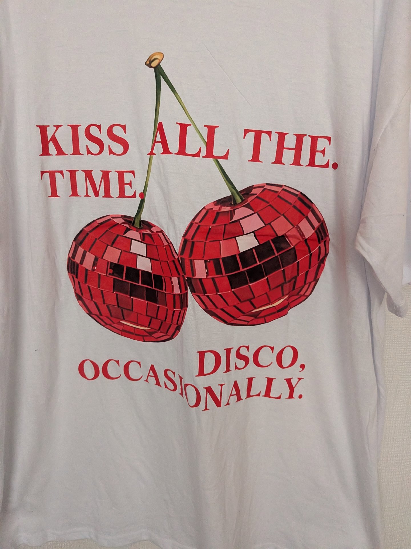 Harry styles kiss white XL t shirt , Casual Classics, XL, New condition — preloved on SilentSale®