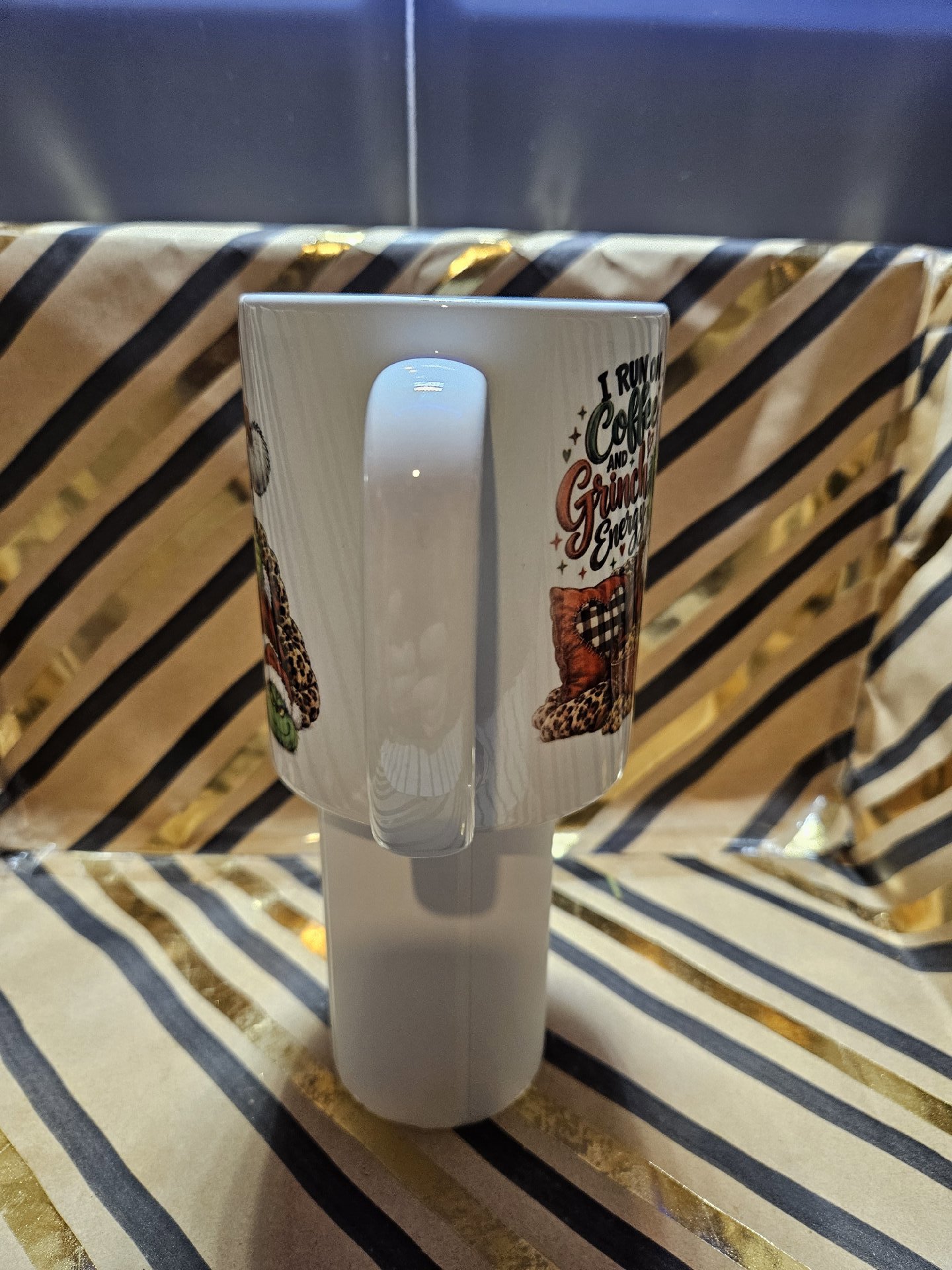 Grinch Christmas Travel Mug with Lid, Unbranded, One Size, New condition — preloved on SilentSale®