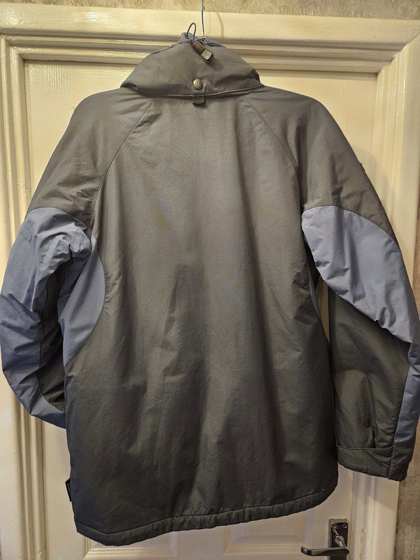 Columbia Grey Outdoor Jacket Size Small, Columbia, S, Like New condition — preloved on SilentSale®