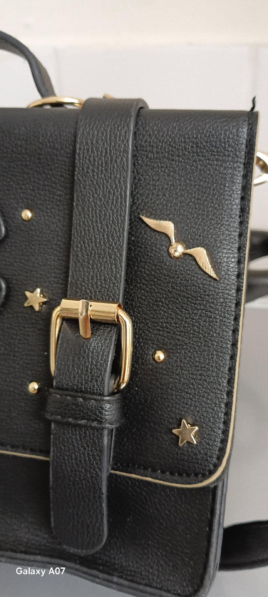Harry Potter Black Hogwarts Satchel Bag with Gold Details, Harry Potter, One Size, Excellent condition — preloved on SilentSale®