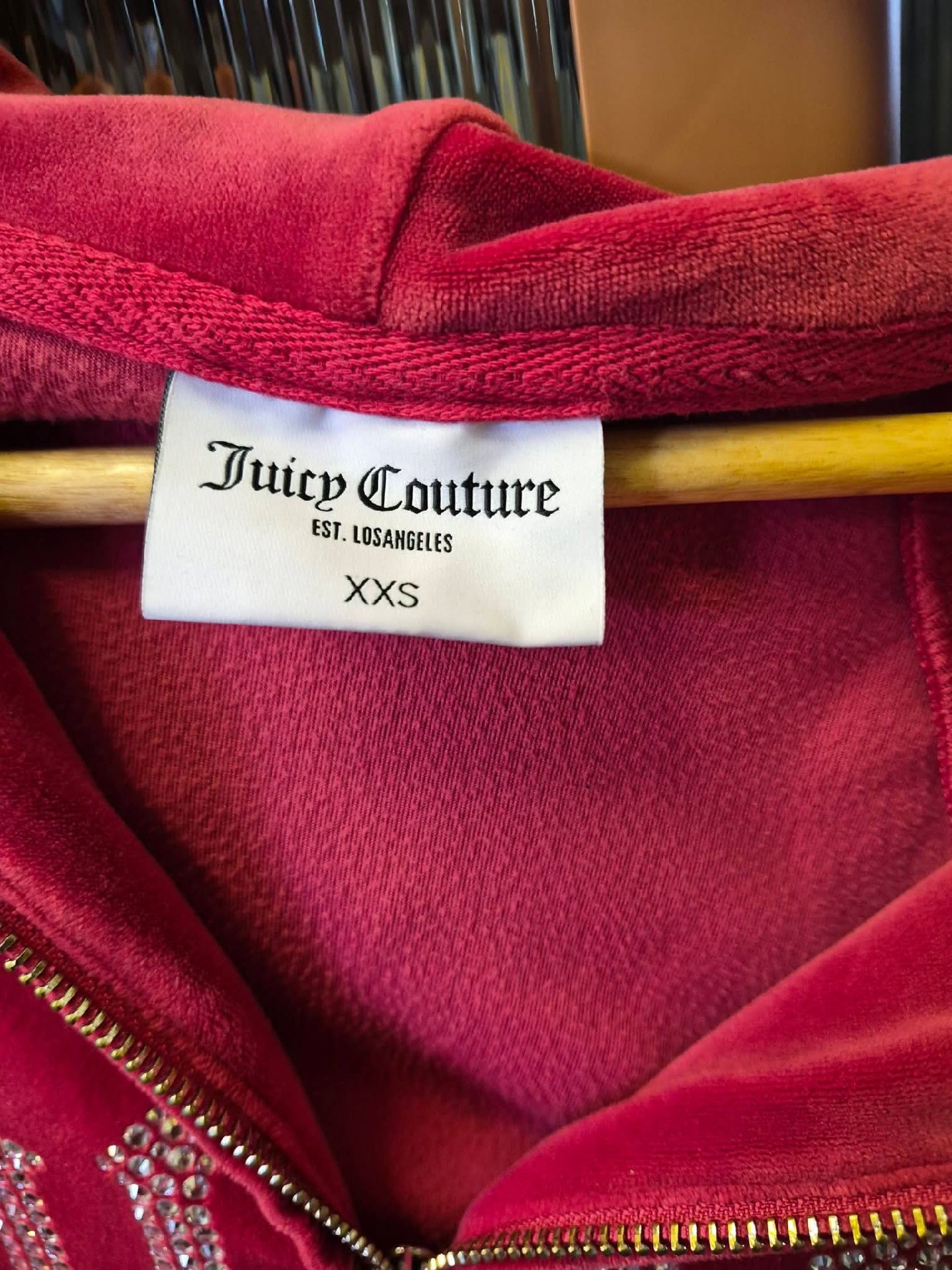 Juicy Couture Red Velour Zip-Up Hoodie – XXS, Juicy Couture, XXS, New condition — preloved on SilentSale®