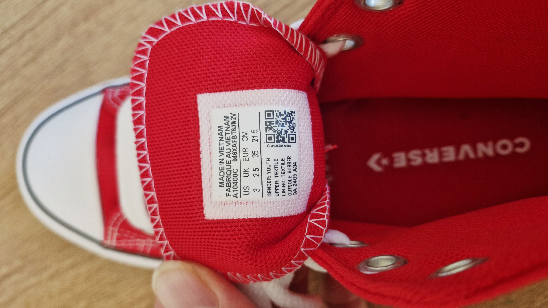 Converse Red Chuck Taylor All Star High Top Trainers – UK 2.5, Converse, 2.5, New condition — preloved on SilentSale®