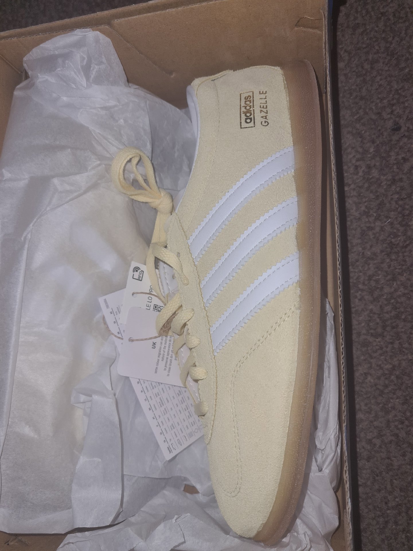 Adidas GAZELLE LO PRO , Adidas, 5.5, New condition — preloved on SilentSale®