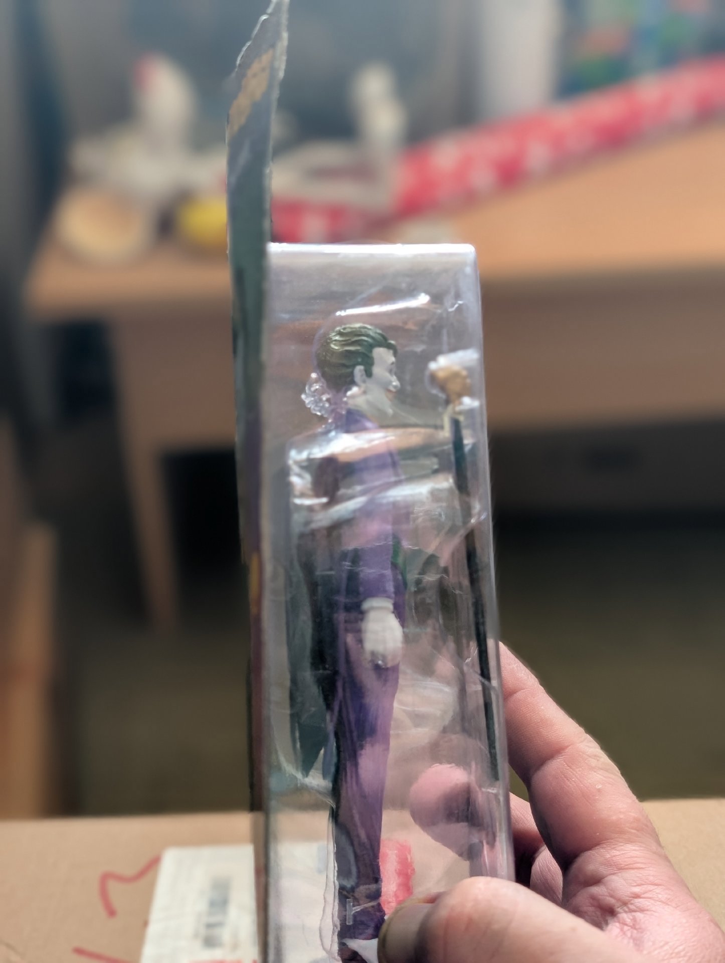 Bendyfigs DC The Joker Collectible Figure with Stand, Bendyfigs, Small, Excellent condition — preloved on SilentSale®