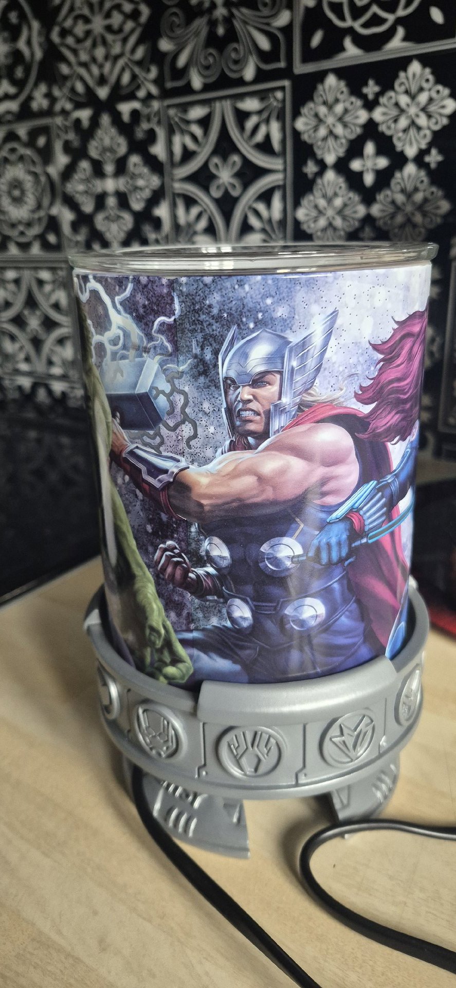 Scentsy Avengers Themed Electric Wax Melt Burner, Scentsy, Medium, Excellent condition — preloved on SilentSale®