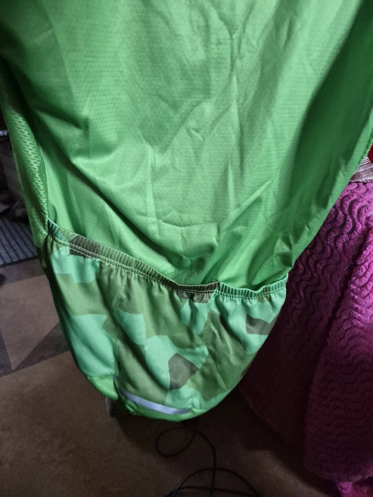 Ugly furog cycling  top, ugly furog, XL, New condition — preloved on SilentSale®