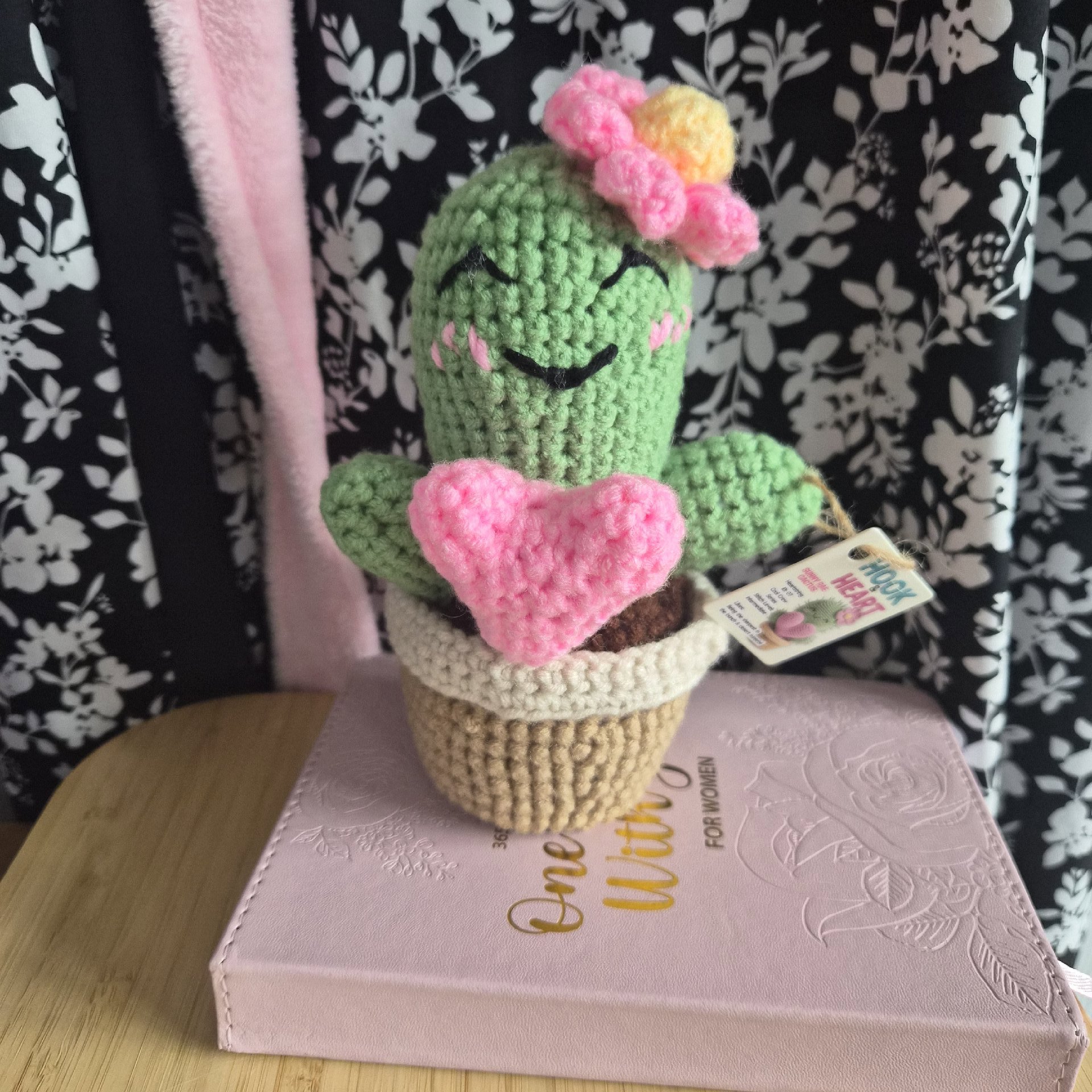 Handmade Crochet Cactus Plush Toy with Pink Heart and Flower, handmade beautiful crochet, 8 years, New condition — preloved on SilentSale®