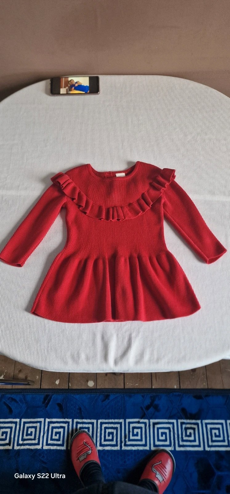 Girls dress, H&M, 6-9 months / 68 cm, Excellent condition — preloved on SilentSale®
