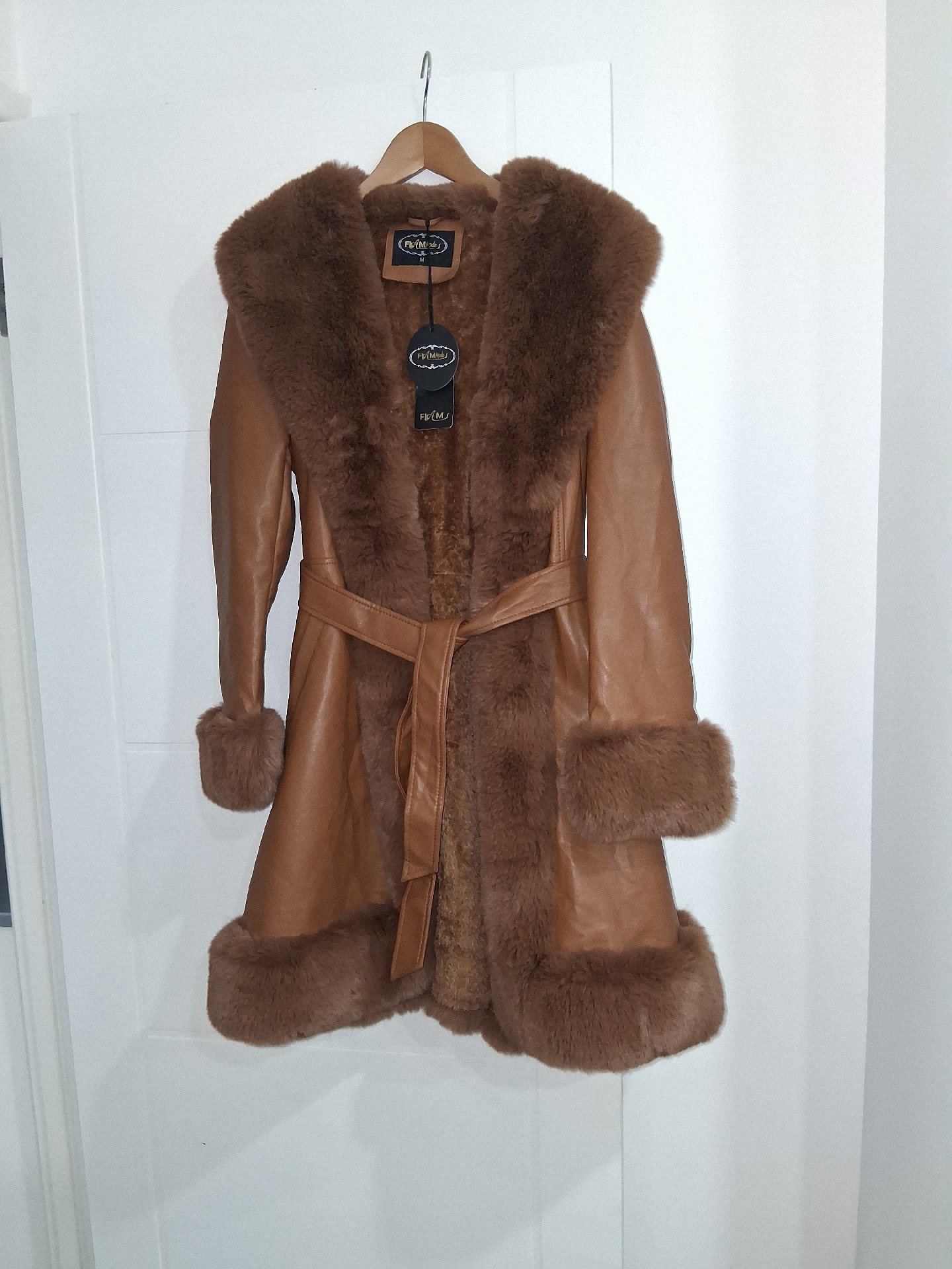Flam Modes Brown Faux Fur Trim Leather Coat, Flam Modes, M, New condition — preloved on SilentSale®
