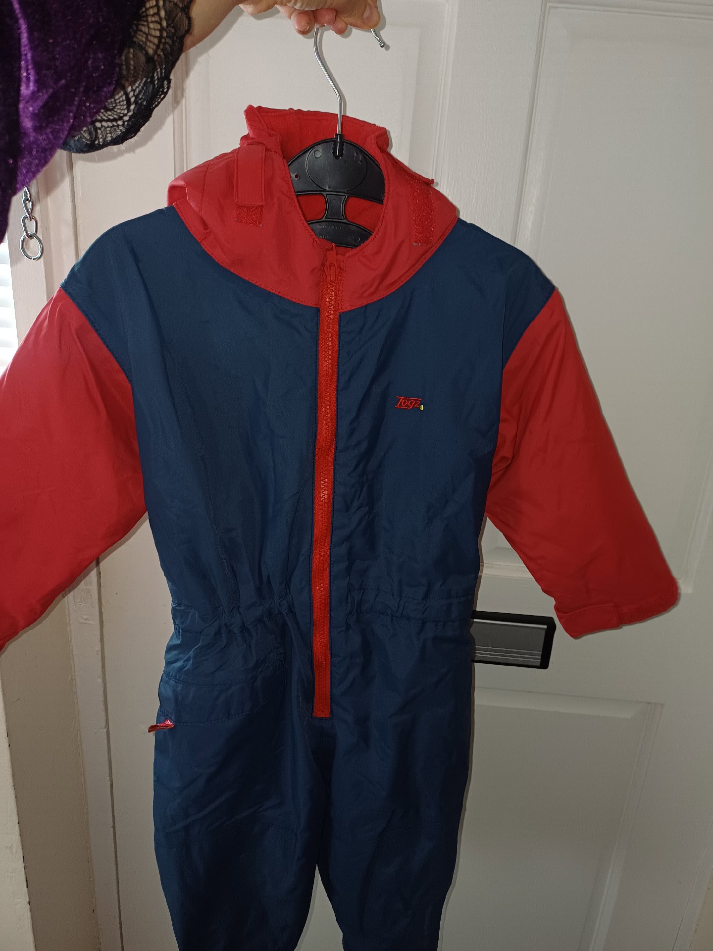 Togz Navy and Red Kids' Waterproof Ski Suit, Togz, 2 years, Excellent condition — preloved on SilentSale®