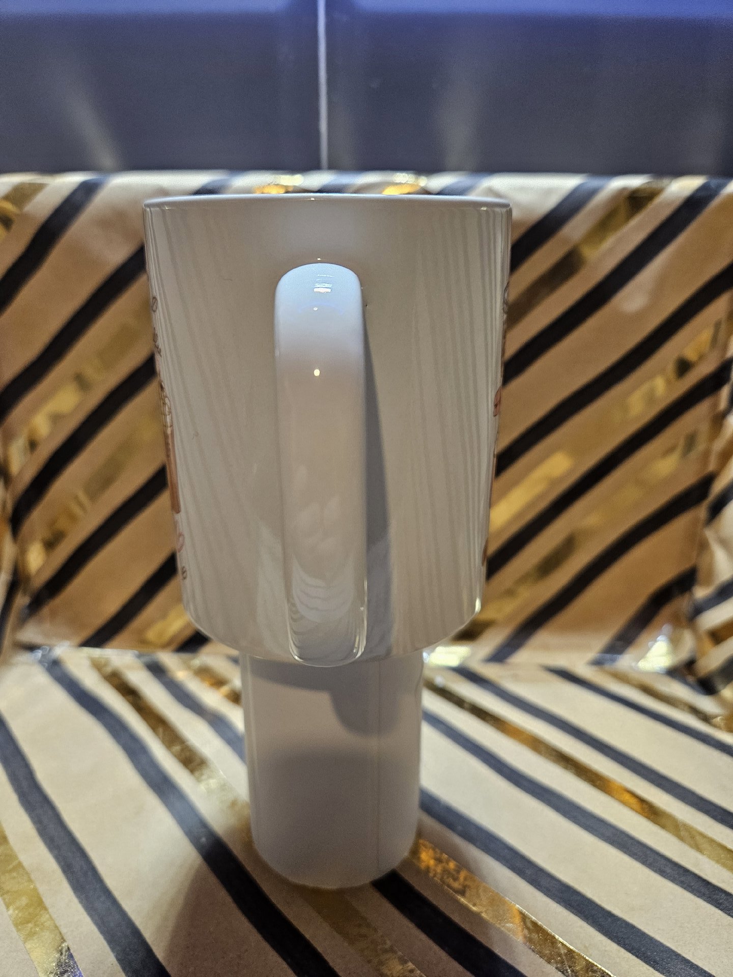 White Ceramic Coffee Travel Mug with Lid, Unbranded, One Size, New condition — preloved on SilentSale®