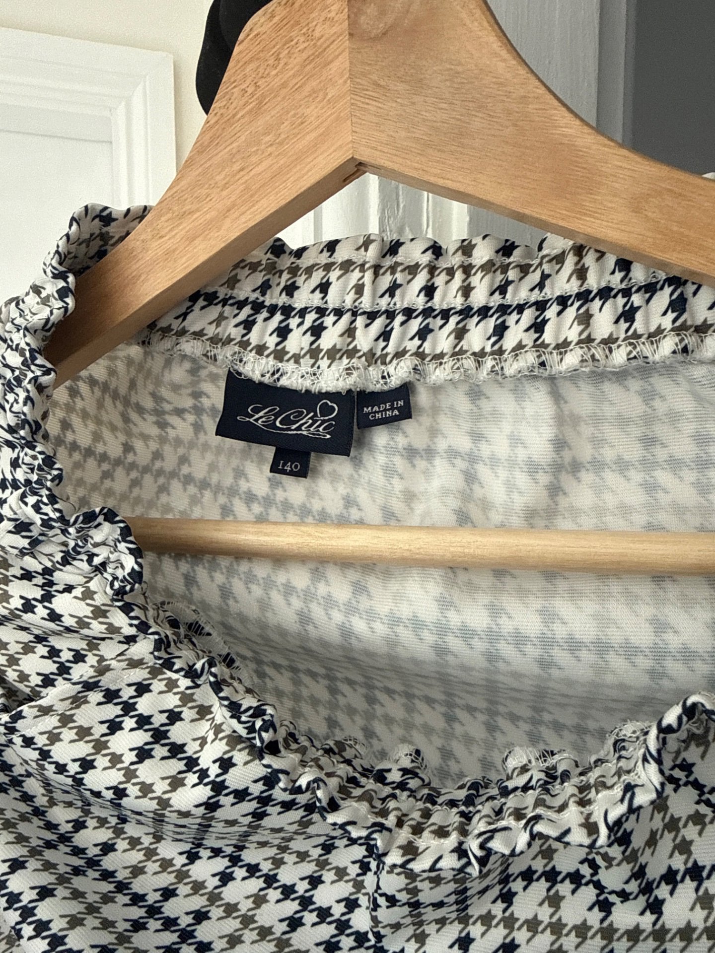  A-Line girls Skirt 8-9years, Le Chic, 9 years, Excellent condition — preloved on SilentSale®