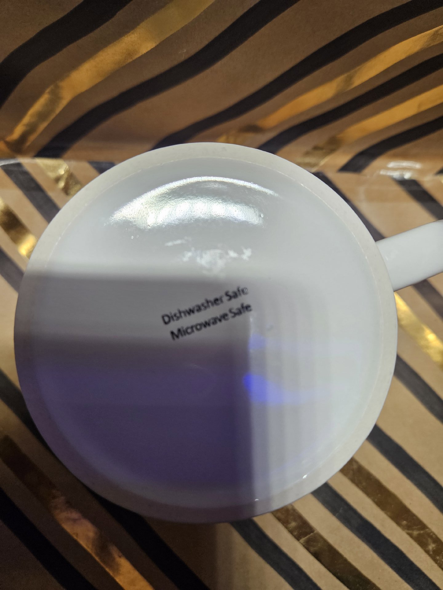 Novelty Wine Themed Mug with Car Cup Holder Base, Unbranded, One Size, New condition — preloved on SilentSale®