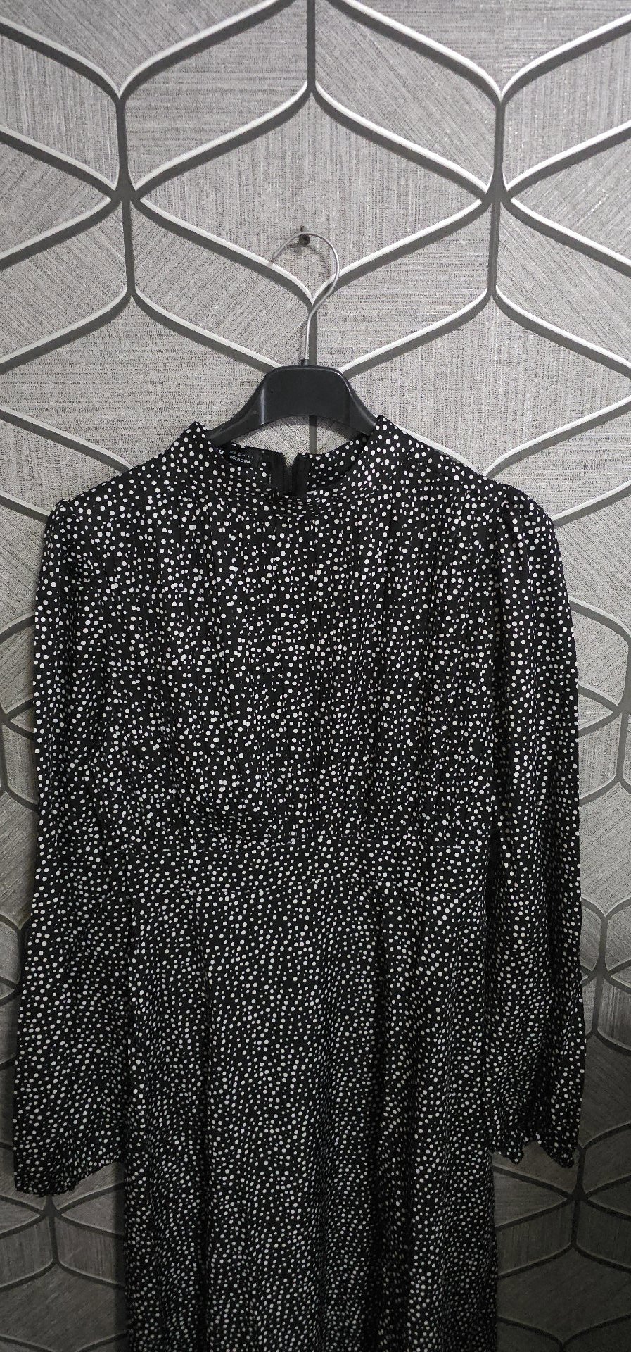 Black Polka Dot Long Sleeve Midi Dress, Aveloria, XS, New condition — preloved on SilentSale®