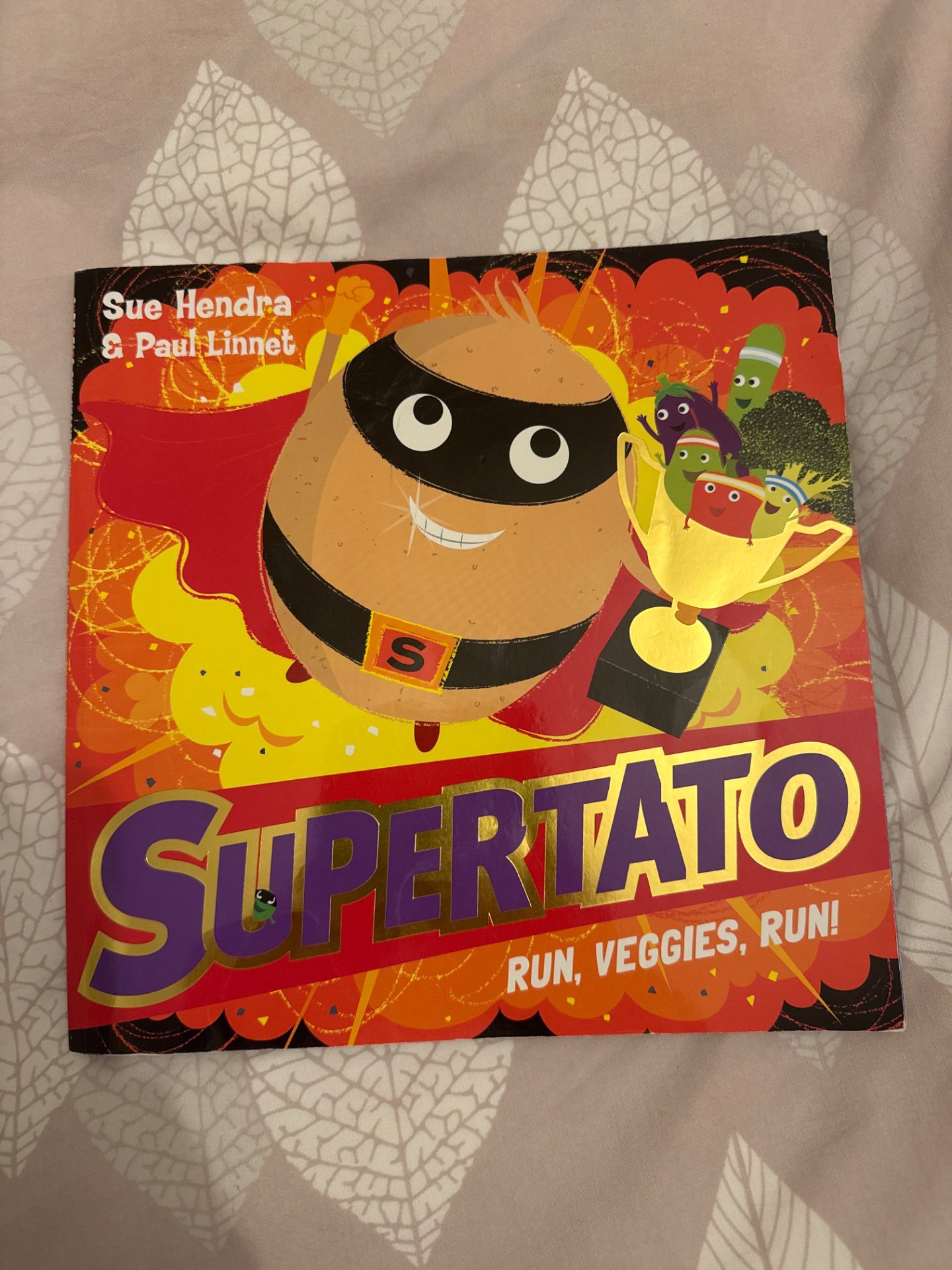 Supertato Run Veggies Run Children's Picture Book, Unbranded, One Size, Excellent condition — preloved on SilentSale®