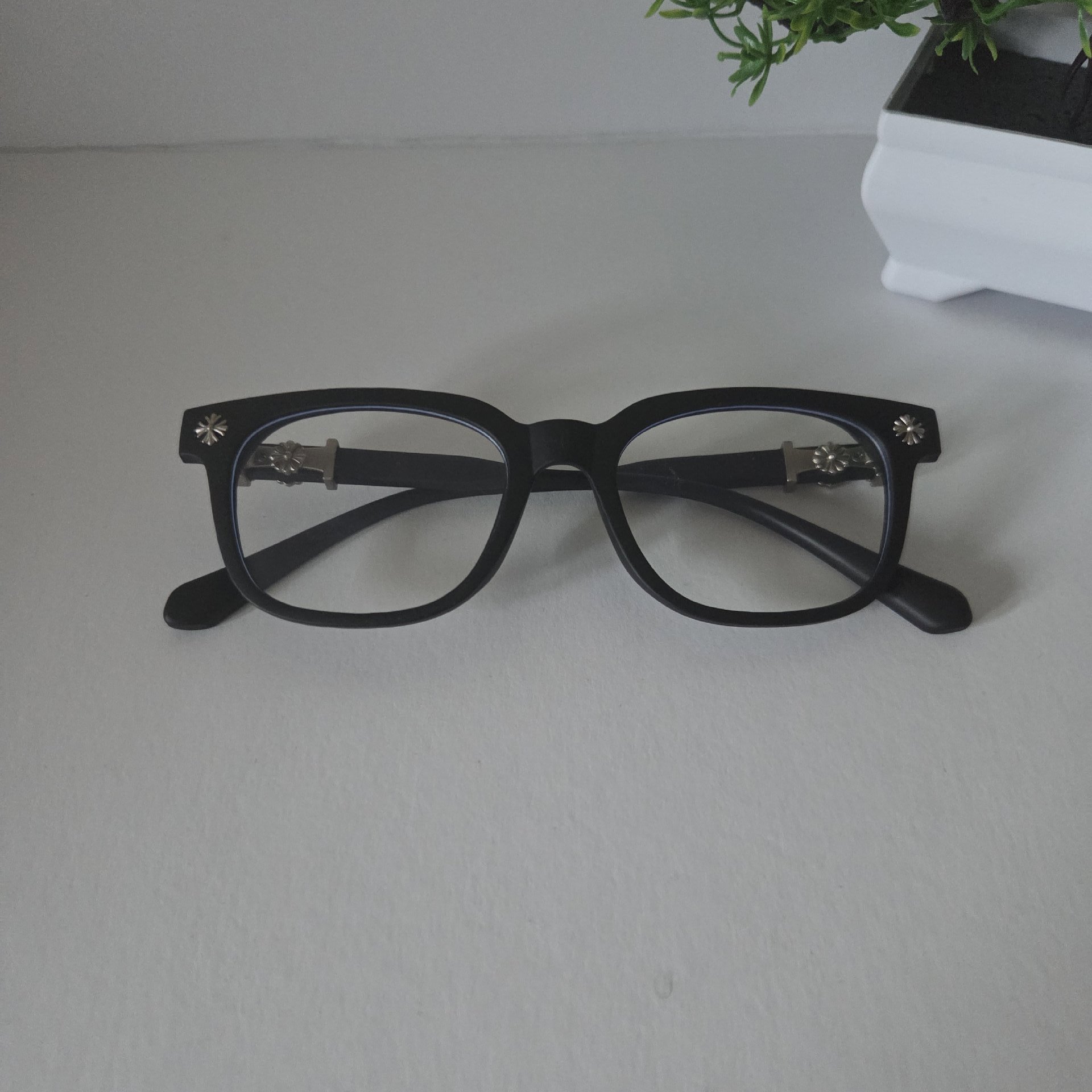 Chrome hearts glasses, Chrome Hearts, One Size, Excellent condition — preloved on SilentSale®