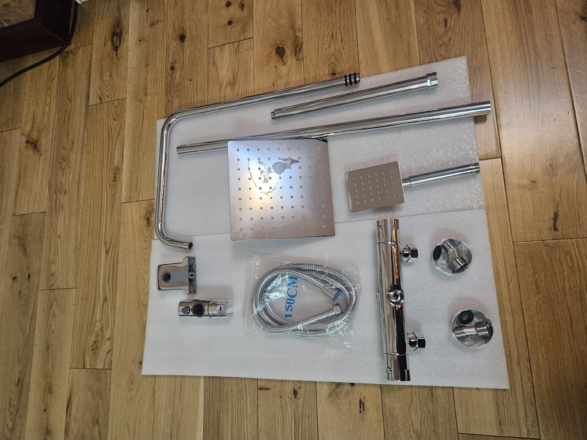 Chrome Thermostatic Exposed Bathroom Shower Mixer Square Twin Head Large Bar Set, Unbranded, Extra Large, New condition — preloved on SilentSale®