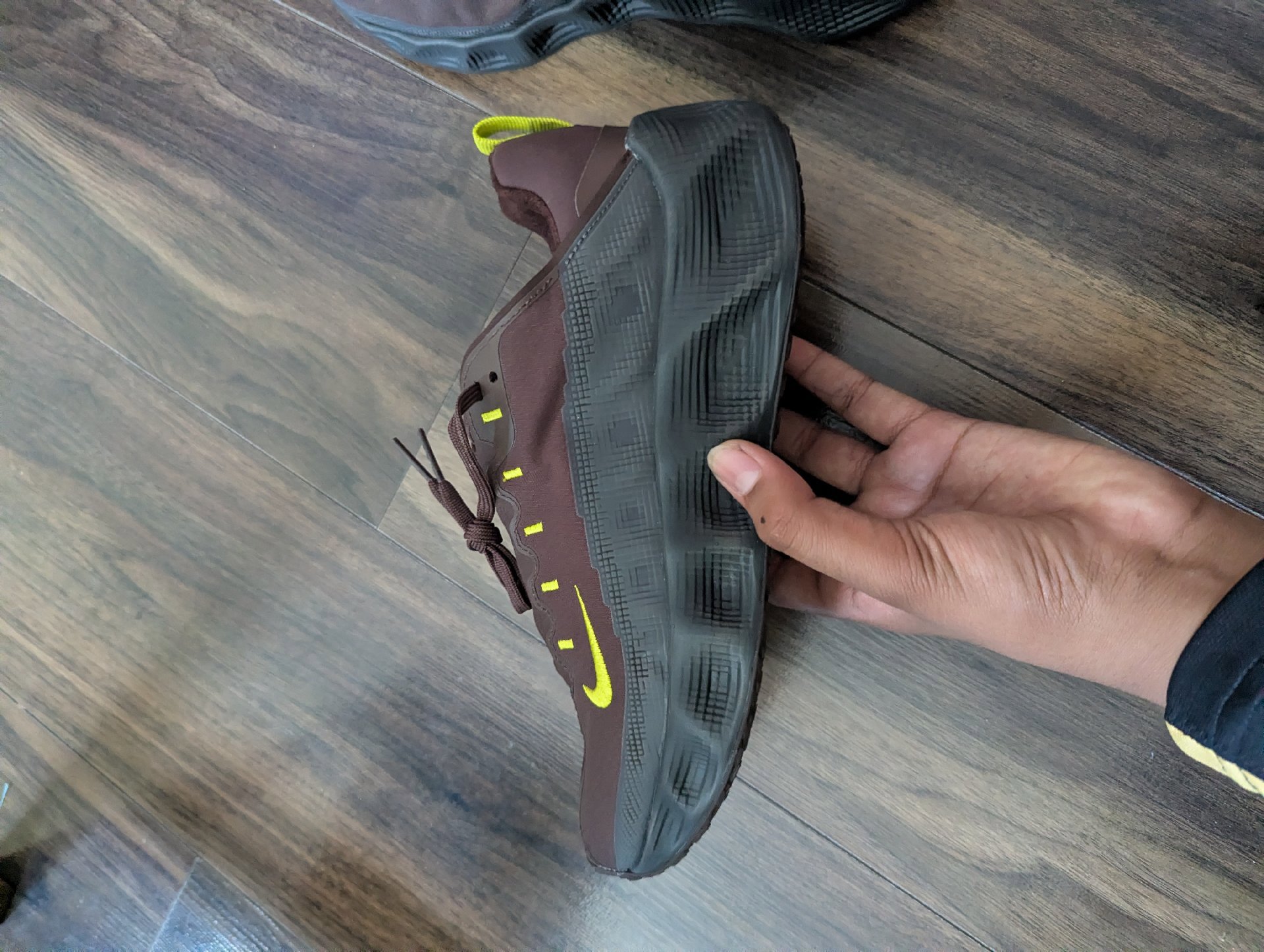 Nike Brown and Yellow Trainers – UK 6 / EUR 39, Nike, 6, New condition — preloved on SilentSale®