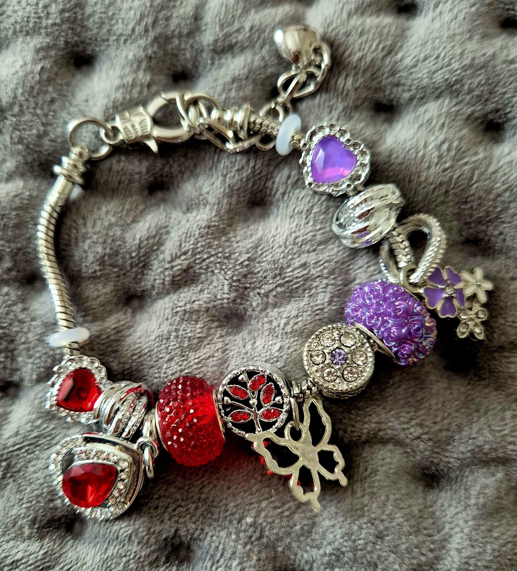 Silver Charm Bracelet with Red and Purple Beads, Unbranded, One Size, Excellent condition — preloved on SilentSale®