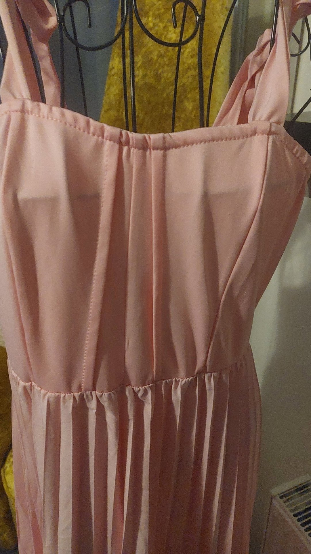 New ladies pink dress , yozy, 10, New condition — preloved on SilentSale®
