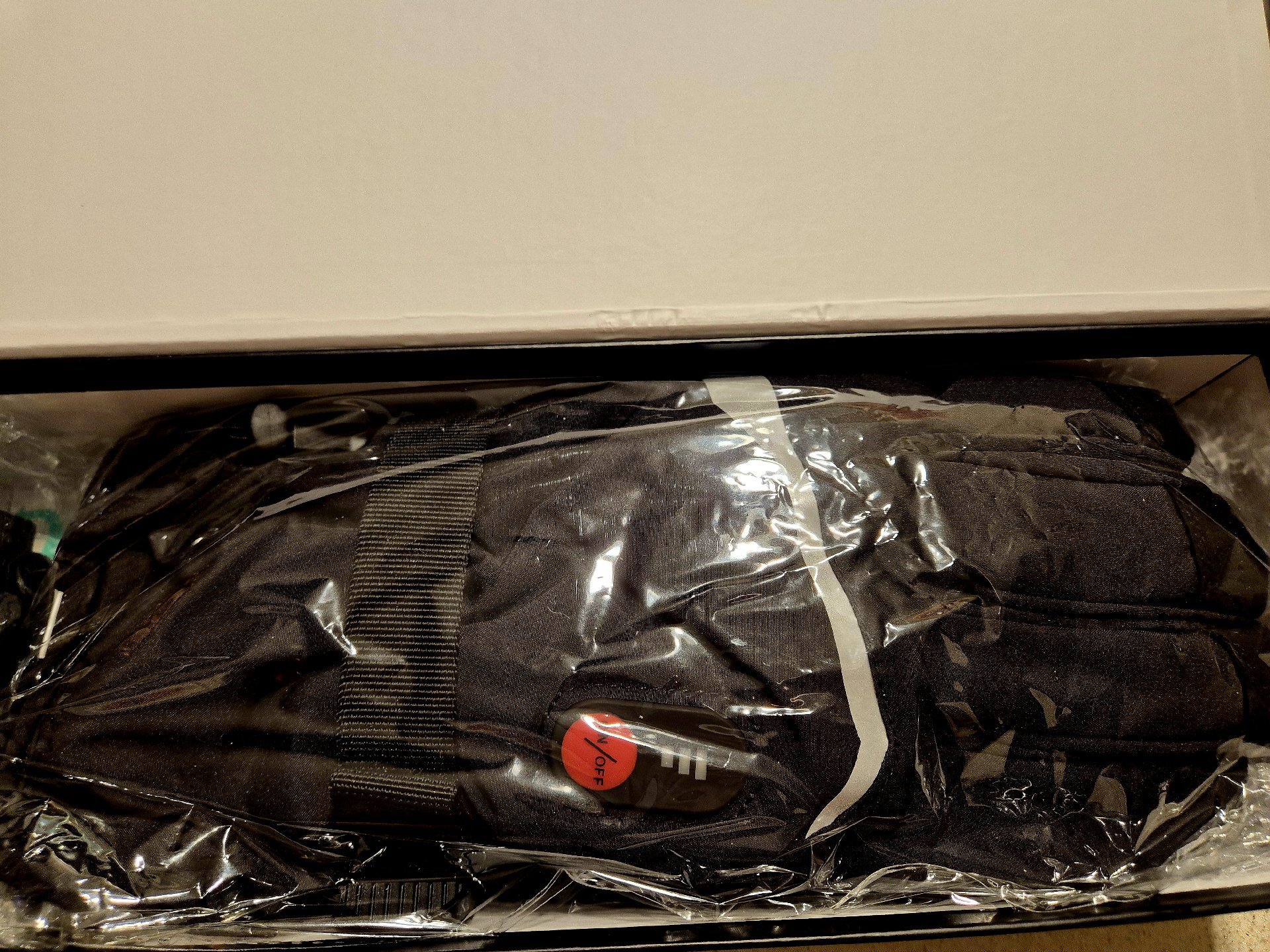 XXL Heated Gloves with Intelligent Heating - Size XXL, Unbranded, XXL, New condition — preloved on SilentSale®