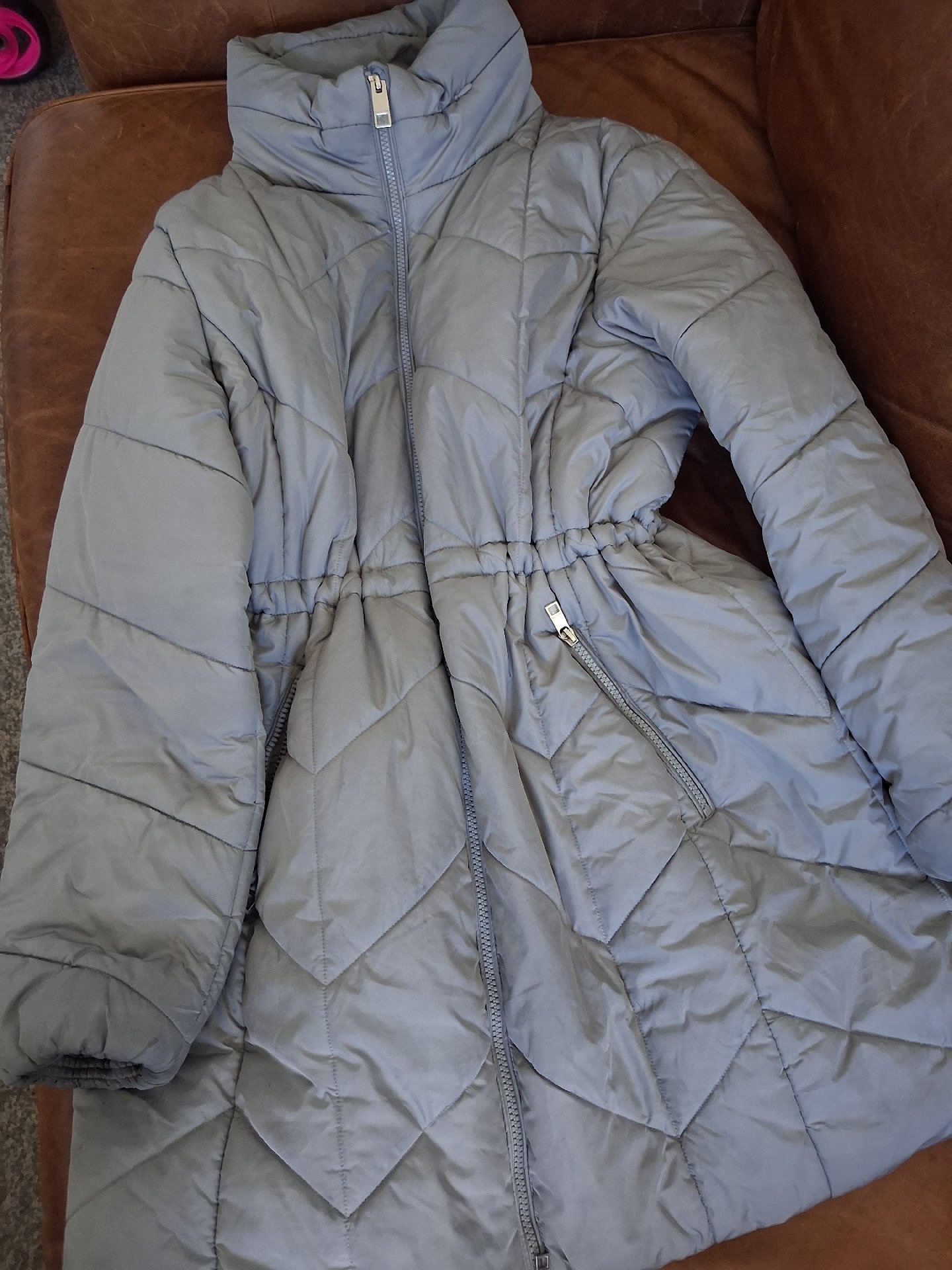 Grey Quilted Puffer Coat with Waist Detail, Unbranded, 18, Excellent condition — preloved on SilentSale®