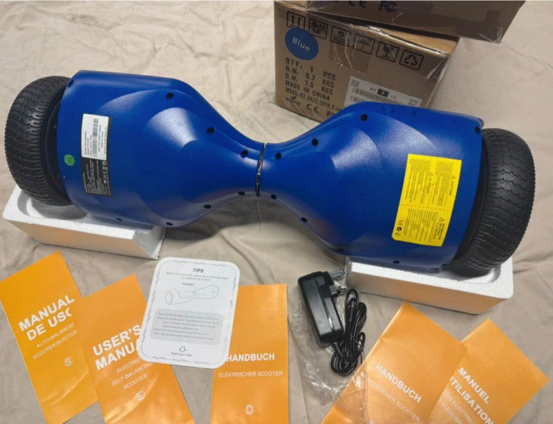 Hoverboard Sisigad Blue with Charger and Manuals NEW ! with box, SISIGAD, Large, New condition — preloved on SilentSale®