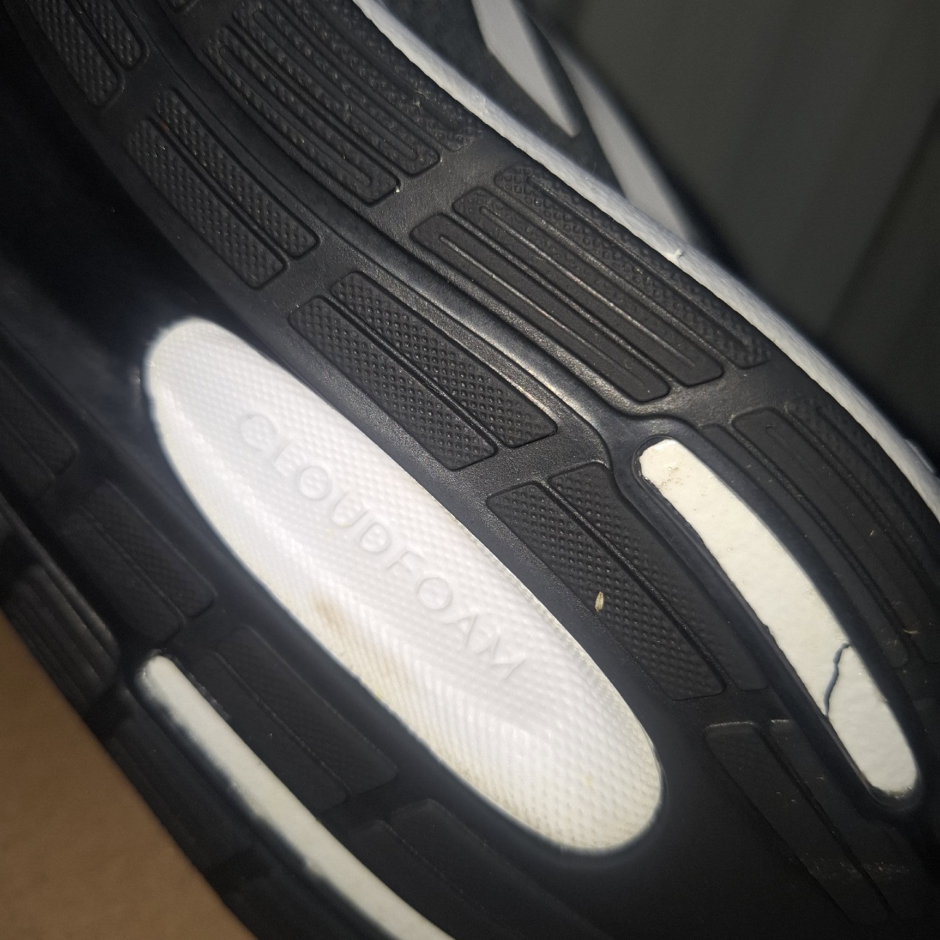 Adidas Grey Cloudfoam Trainers – UK 6, Adidas, 6, Excellent condition — preloved on SilentSale®