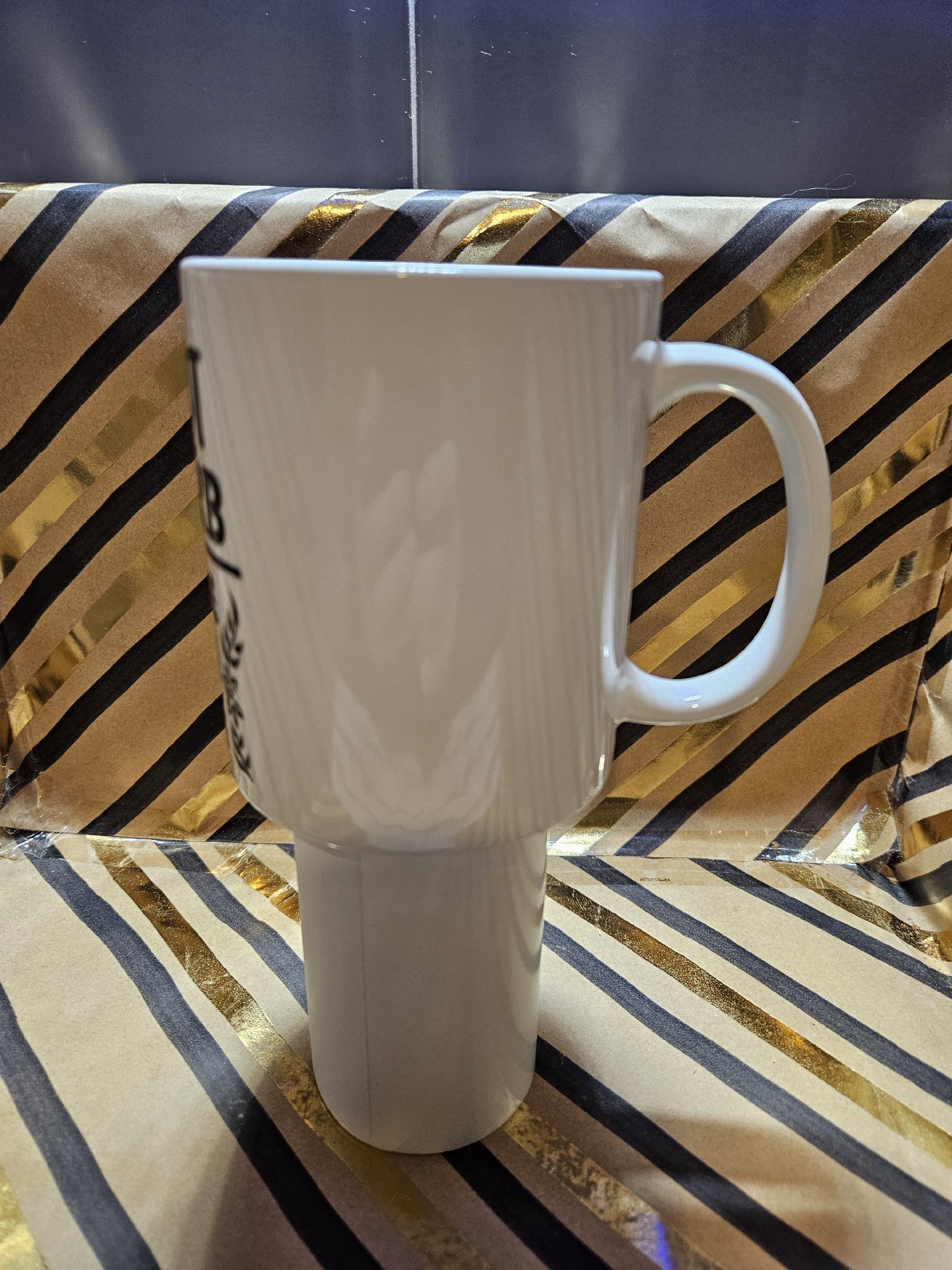 Do Not Disturb White Ceramic Mug with Handle, Unbranded, One Size, New condition — preloved on SilentSale®