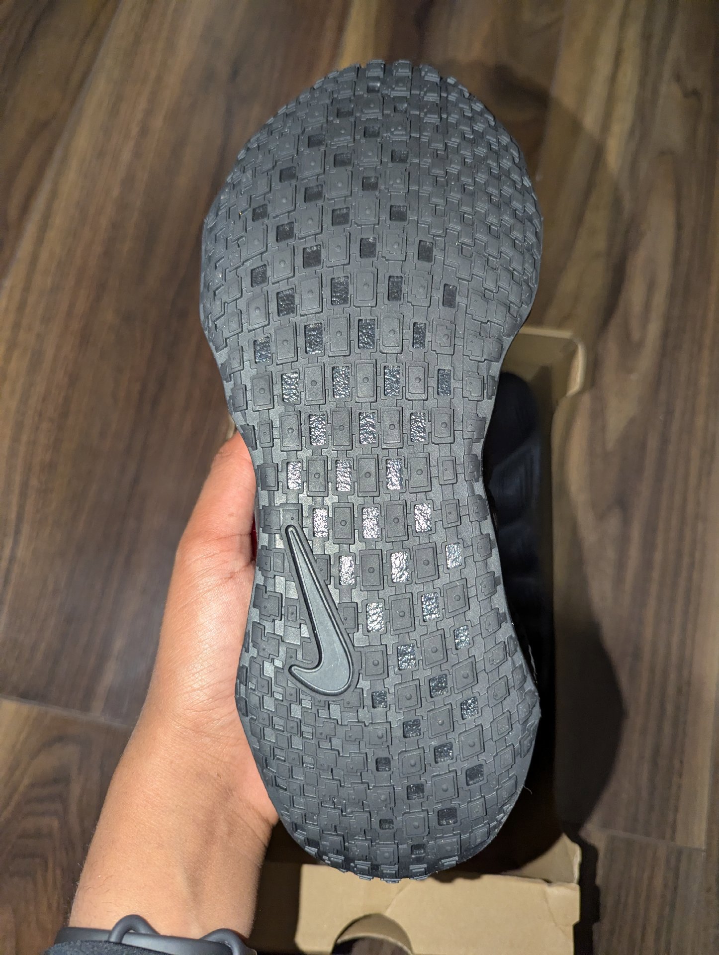 Nike Black Running Trainers – UK 6, Nike, 6, New condition — preloved on SilentSale®