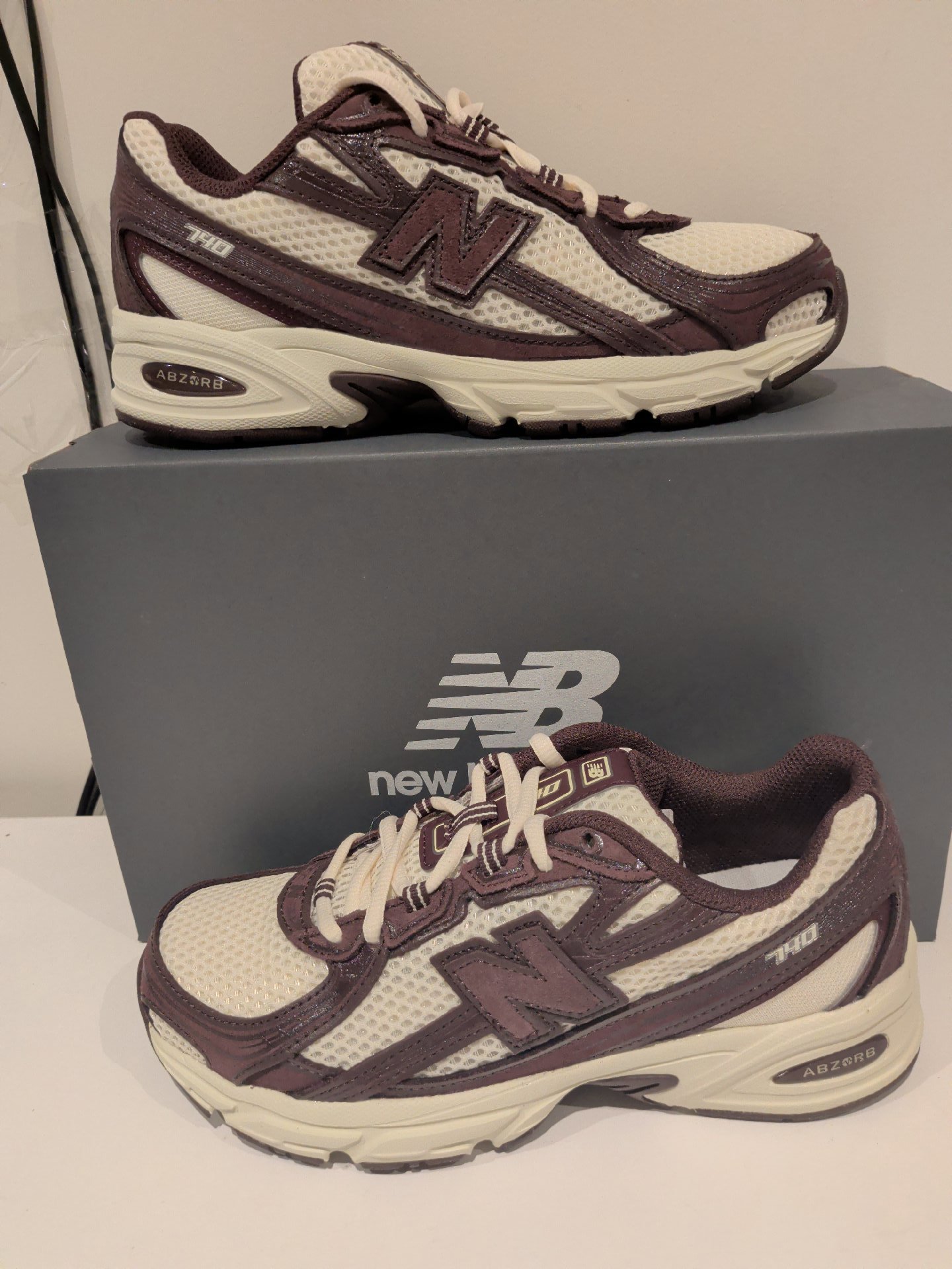 New Balance 7409WP Brown and Cream Trainers – UK 5, New Balance, 5, New condition — preloved on SilentSale®