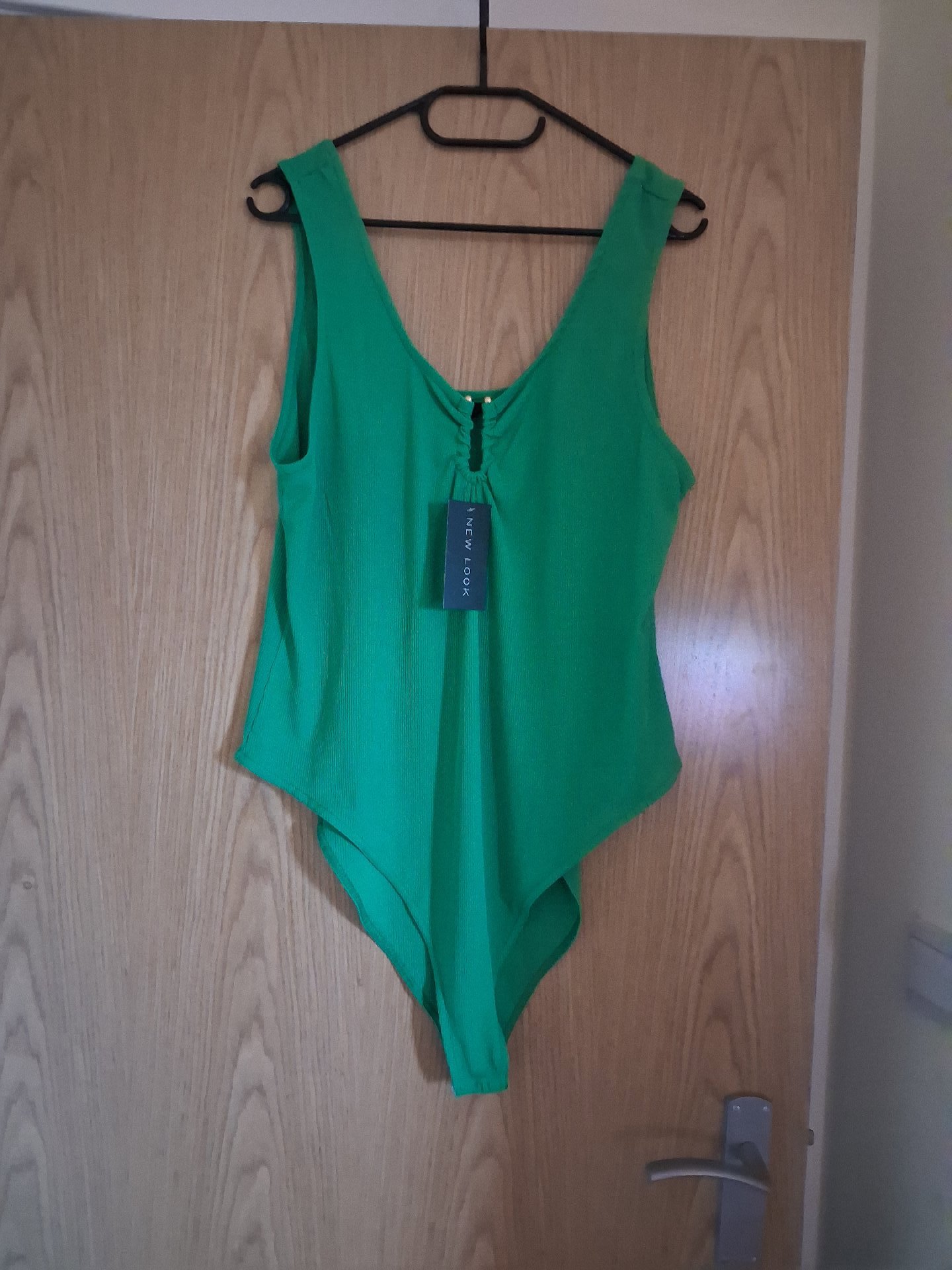 New Look Green Ribbed Sleeveless Bodysuit – UK 20, New Look, 20, New condition — preloved on SilentSale®