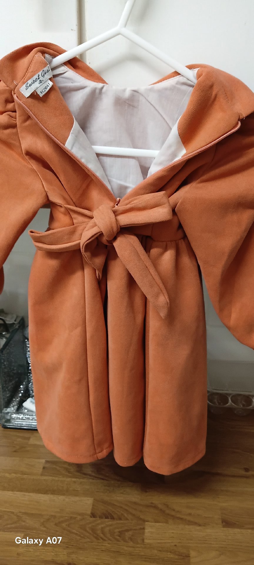 Sweet Girl Orange Girls Dress With Puff Sleeves – Age 2, Sweet Girl, 2 years, Excellent condition — preloved on SilentSale®